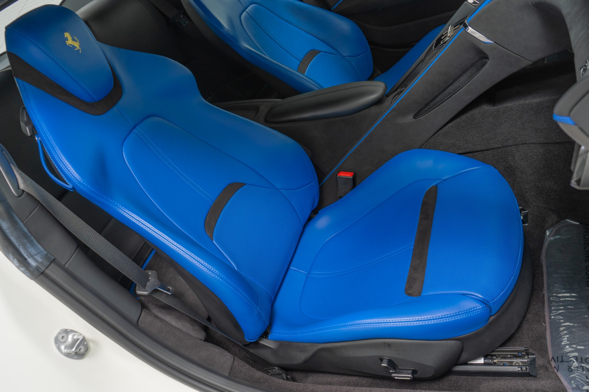 2022 Roma -Two-Tone Interior, Carbon Fiber Interior Trim, JBL HiFi picture #23