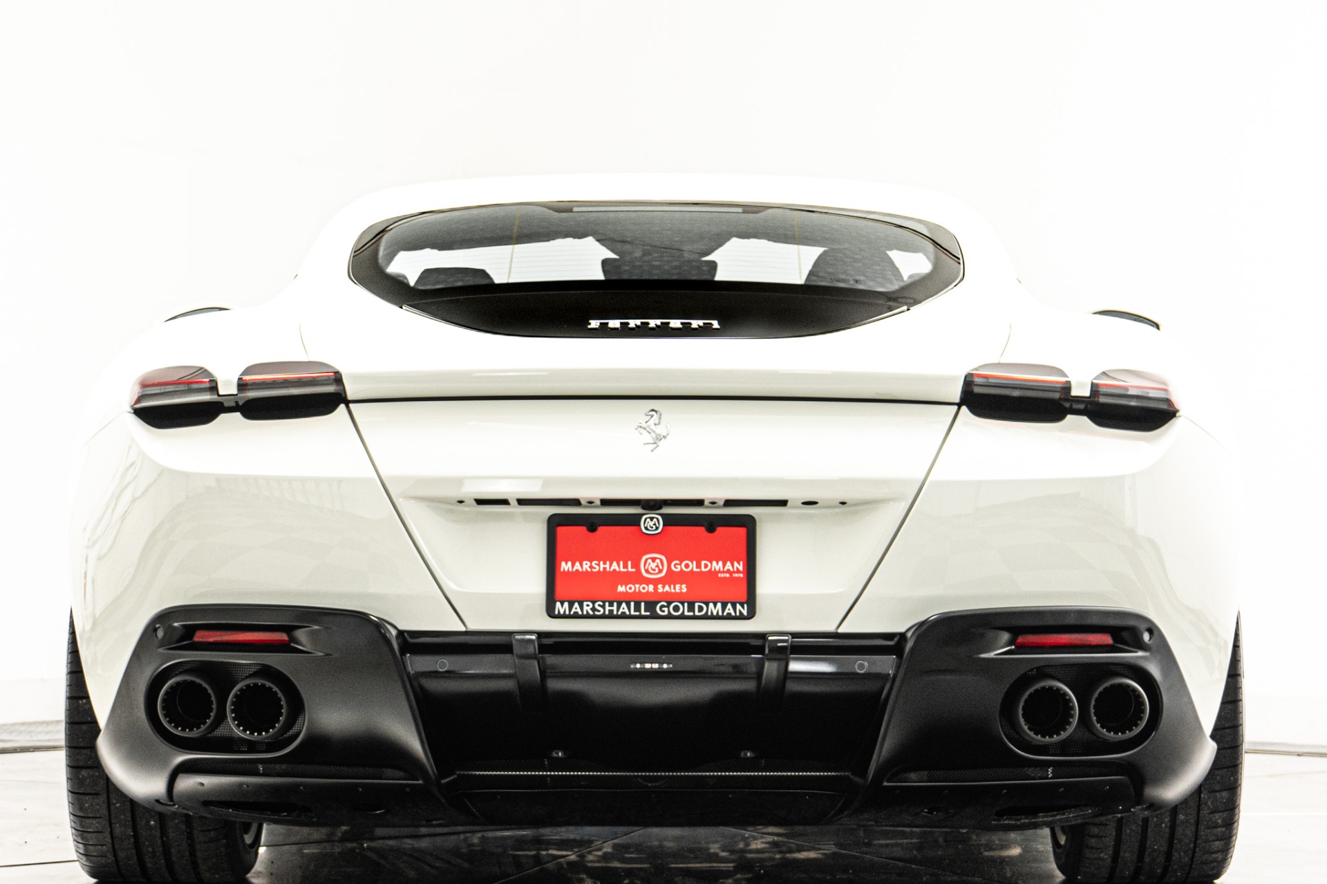 2022 Roma -Two-Tone Interior, Carbon Fiber Interior Trim, JBL HiFi picture #6
