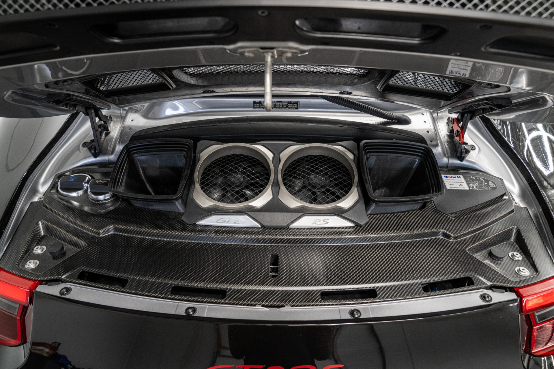 2018 911 GT2 RS -Weissach Package, Front Axle Lift, 18 Way Adaptive Sports Seats picture #9