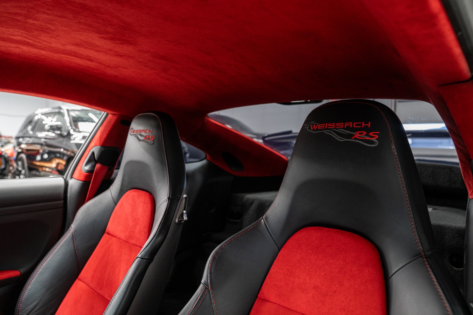2018 911 GT2 RS -Weissach Package, Front Axle Lift, 18 Way Adaptive Sports Seats picture #15