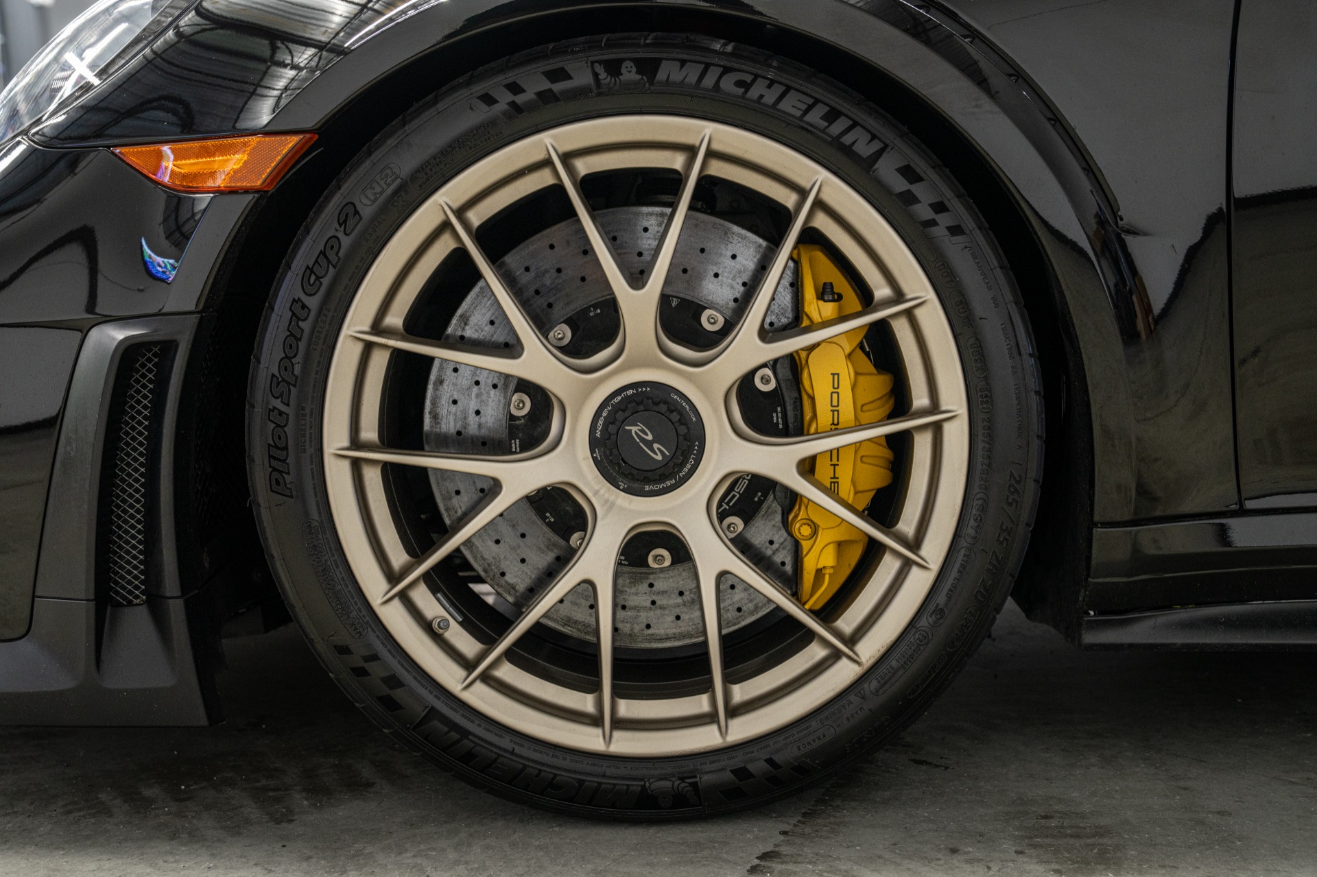 2018 911 GT2 RS -Weissach Package, Front Axle Lift, 18 Way Adaptive Sports Seats picture #7
