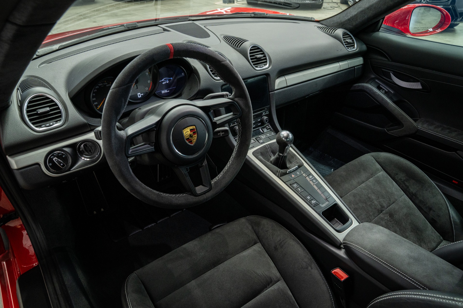 2020 718 Cayman GT4 -6 Speed Manual, Satin Aurum Wheels picture #10