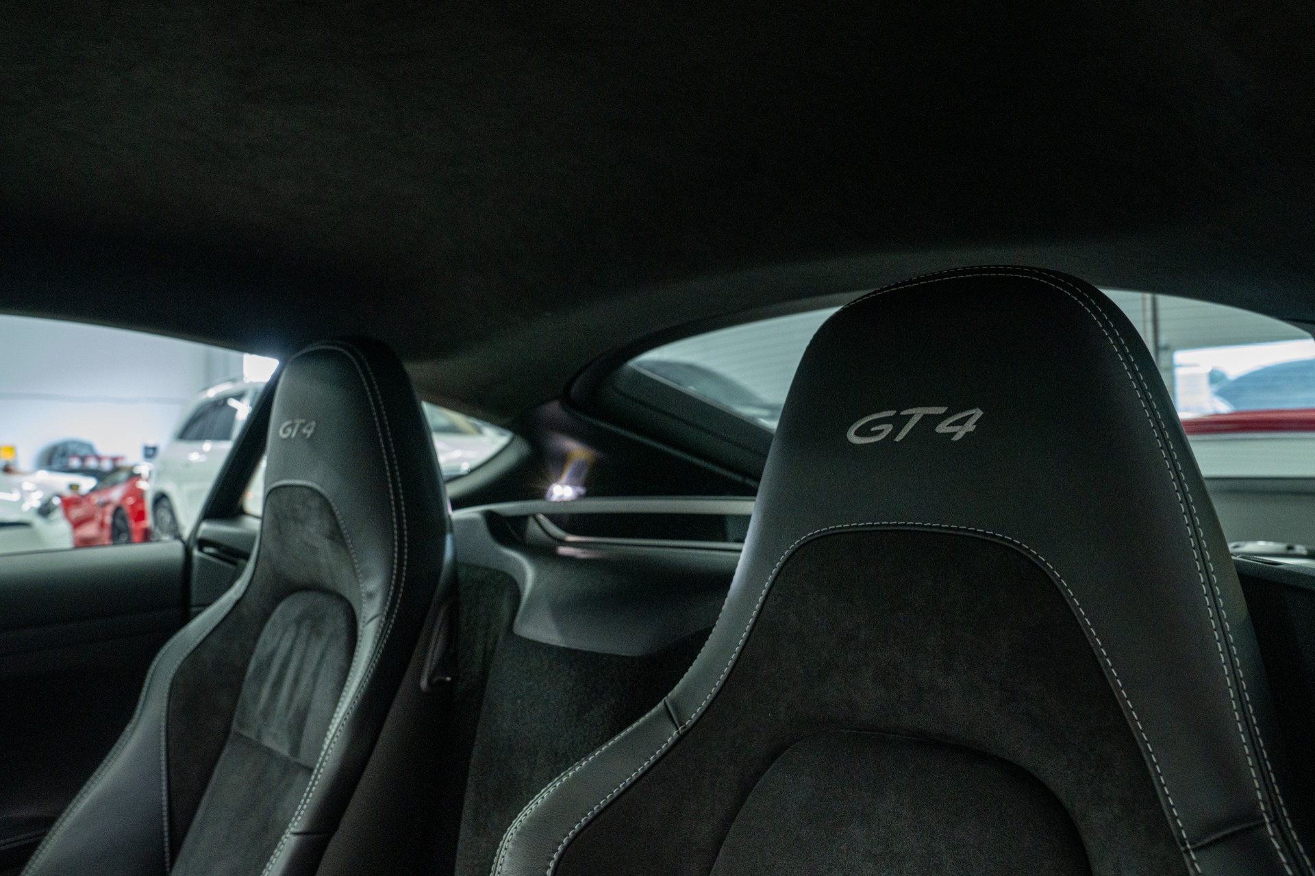 2020 718 Cayman GT4 -6 Speed Manual, Satin Aurum Wheels picture #15