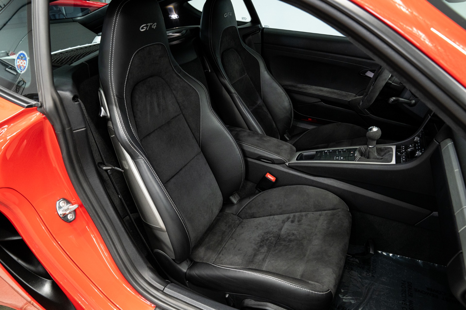 2020 718 Cayman GT4 -6 Speed Manual, Satin Aurum Wheels picture #24