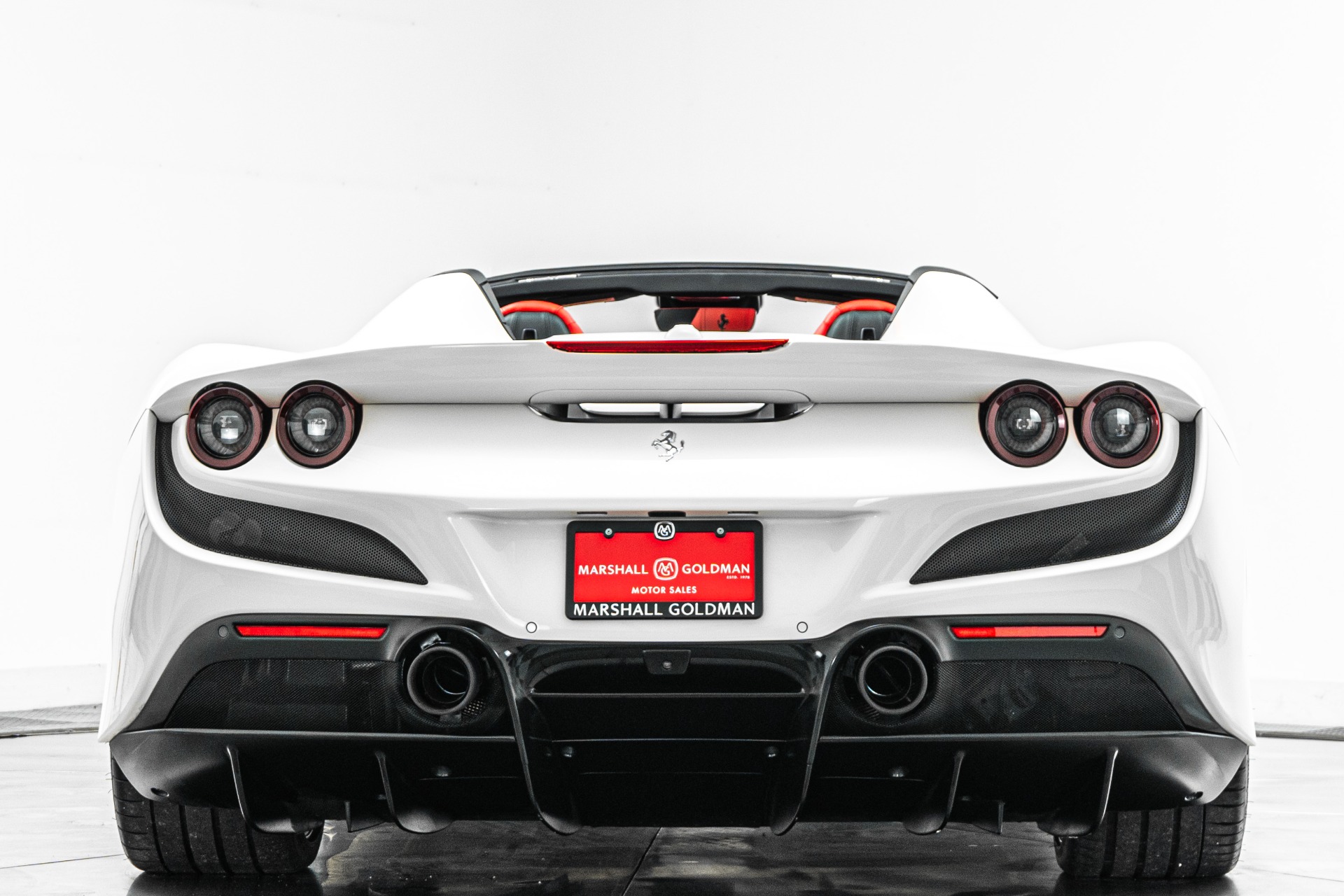 2023 F8 Spider -Low Miles, Two-Tone Paint, Carbon Driving Zone, Passenger Display picture #6
