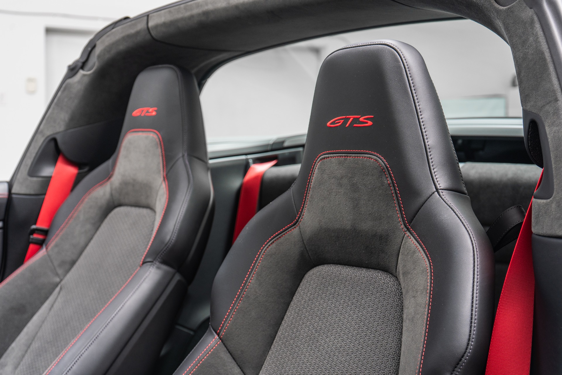 2026 911 Targa 4 GTS -Premium Package, 532 Horsepower picture #24