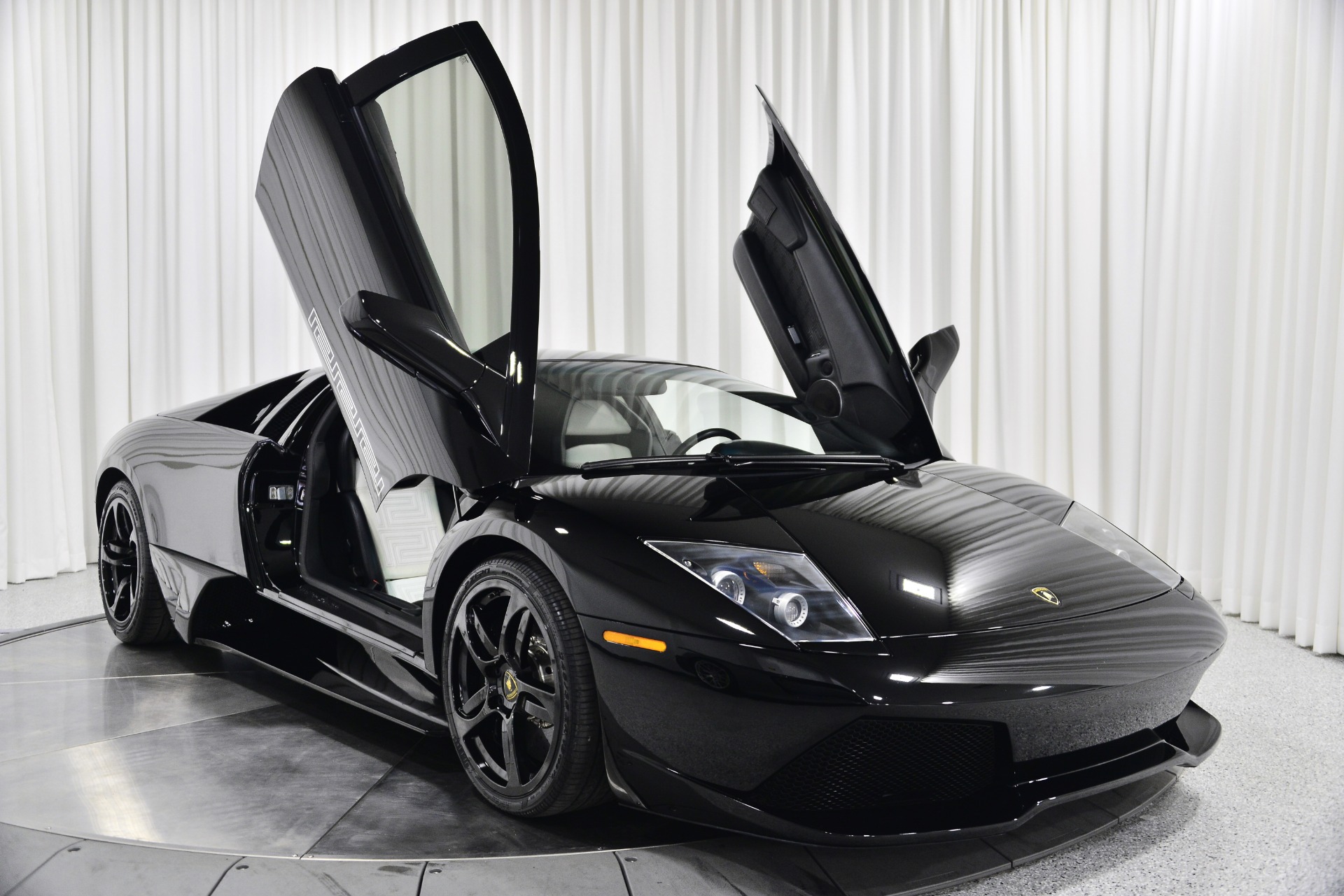 Used 2007 Lamborghini Murcielago LP640 Versace Edition in Nero