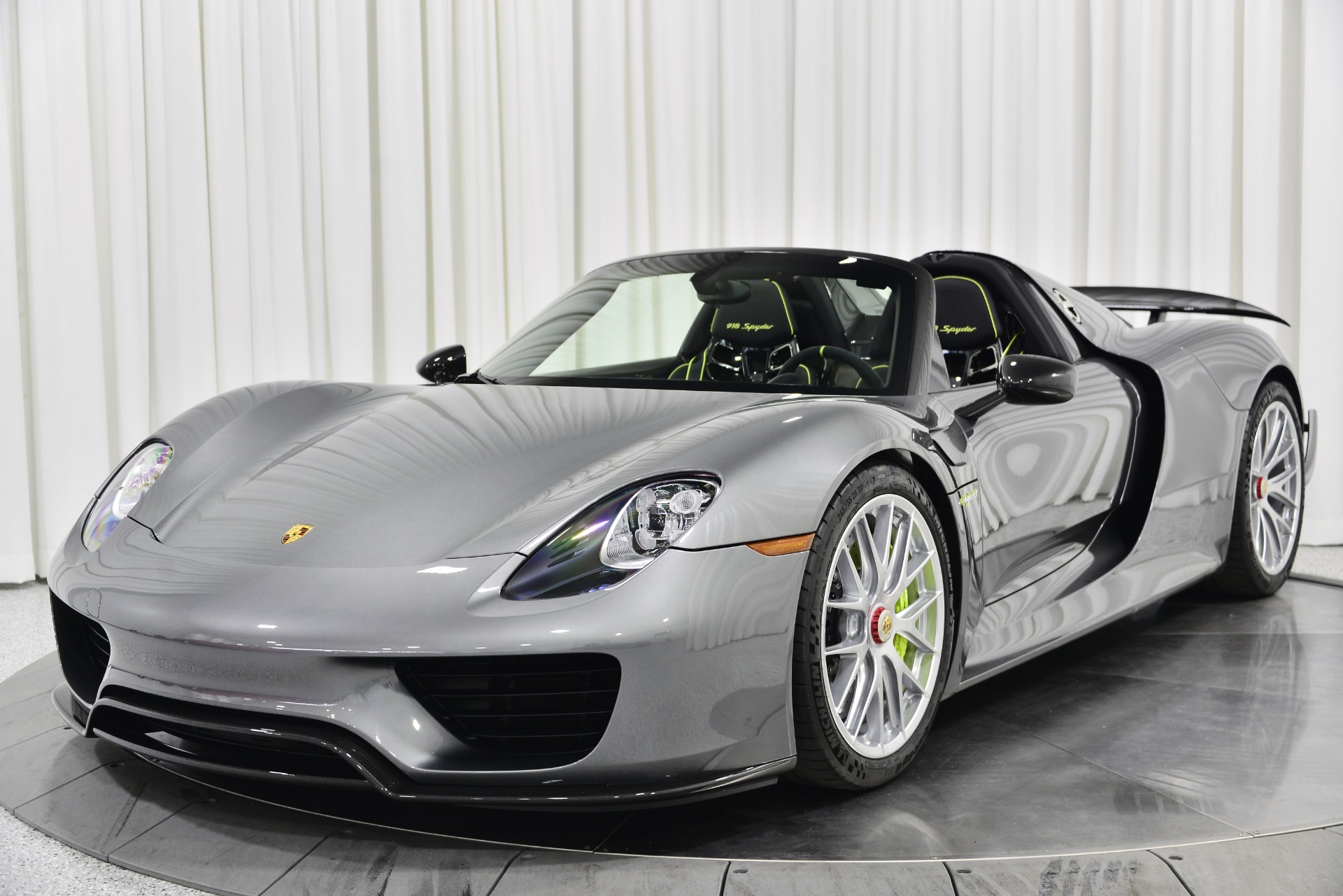 Used 2015 Porsche 918 Spyder in Meteor Grey Metallic For Sale