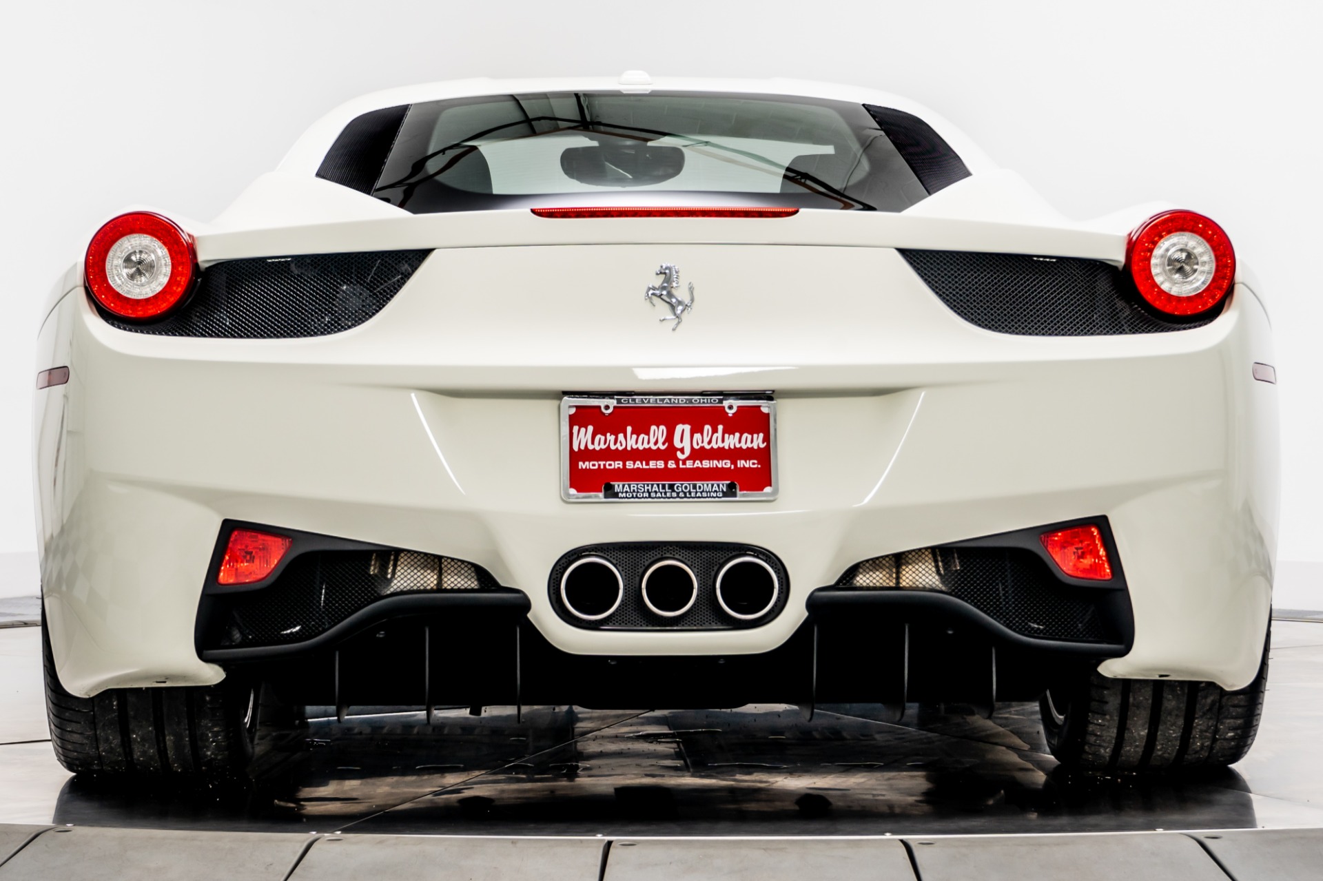 2013 Ferrari 458 Grigio Alloy - £159,990 | Ferrari Swindon