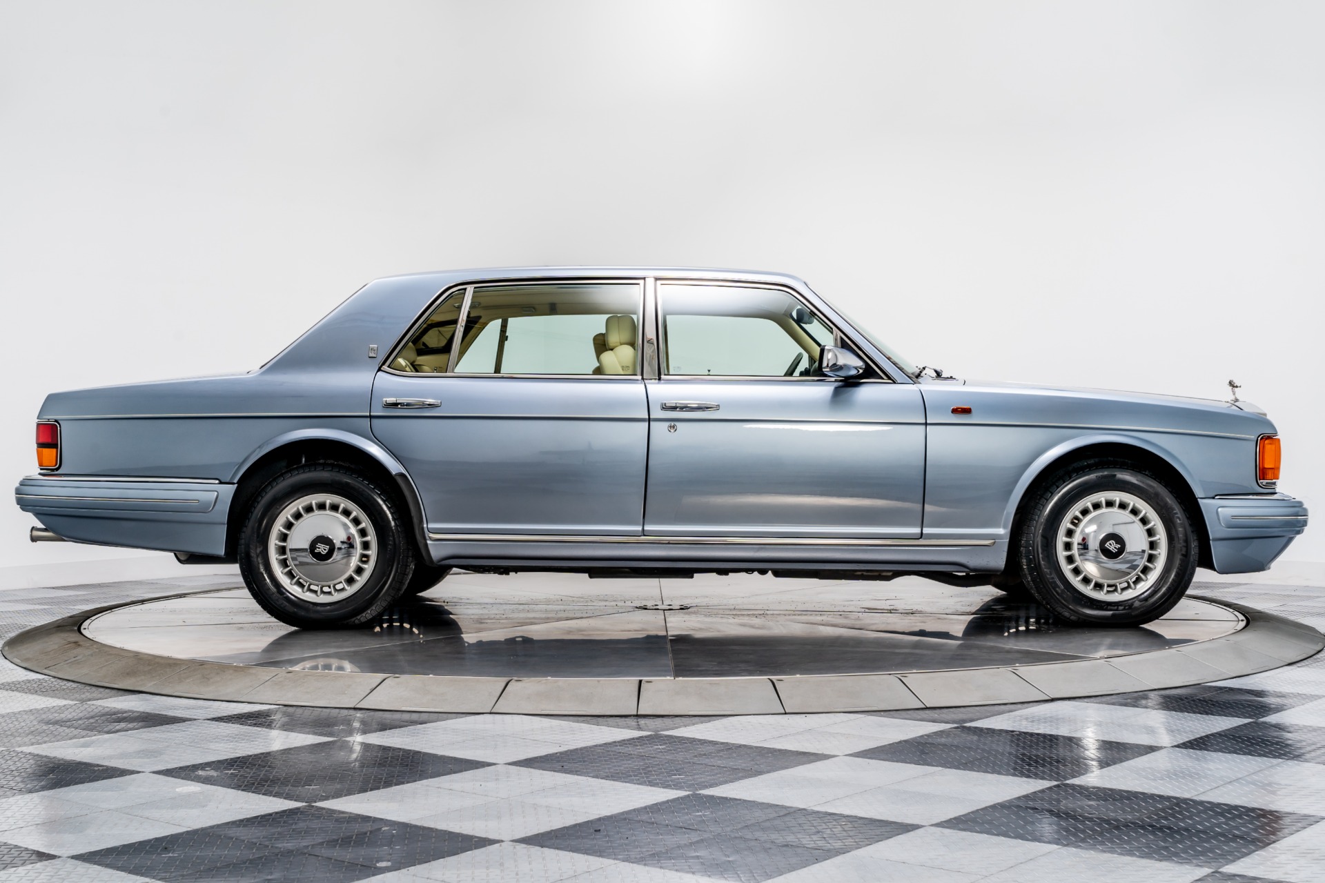 Cập nhật 59 về rolls royce silver spirit interior  Du học Akina