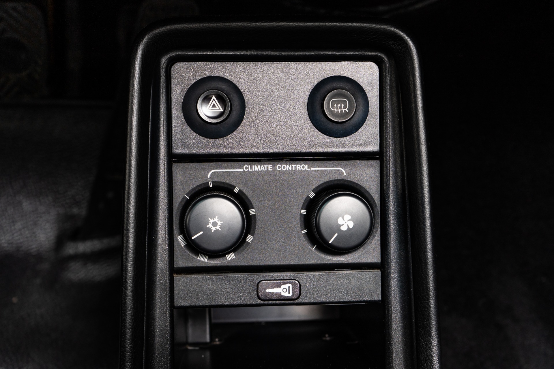 Used-1988-Porsche-911-Turbo-Slantnose-Cabriolet-1611002347.jpg