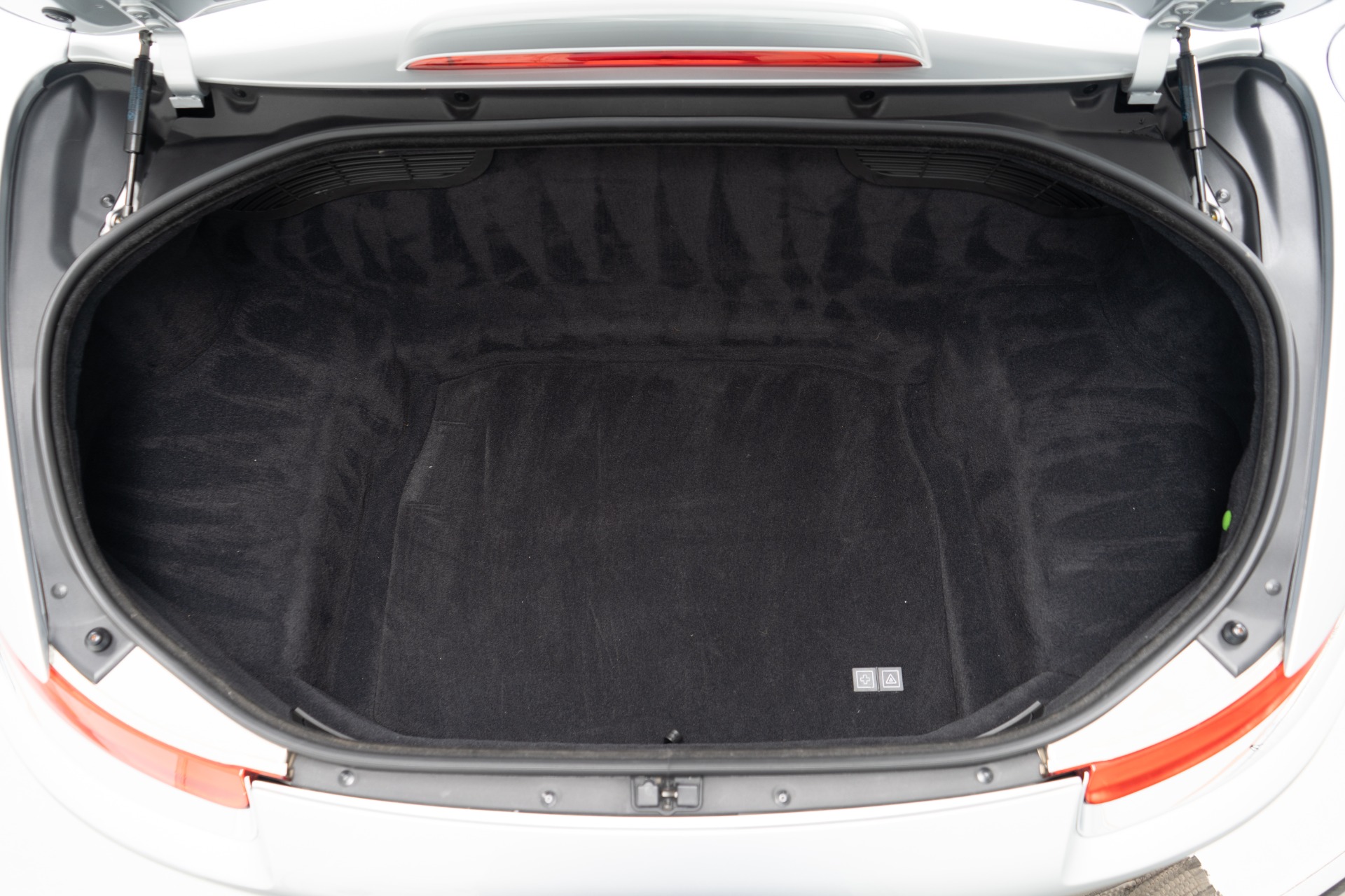 ちまページ Used 2001 BMW Z8 For Sale (Sold) | Marshall Goldman Motor