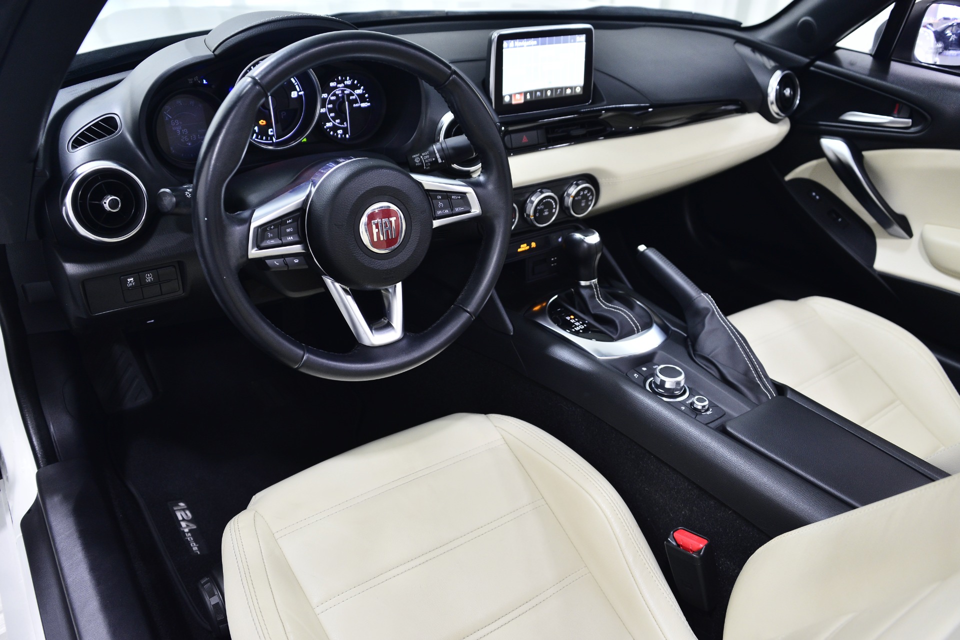 Used 18 Fiat 124 Spider Lusso Red Top For Sale Sold Marshall Goldman Motor Sales Stock Bmdaft Used 18 Fiat 124 Spider Lusso Red Top For Sale Sold Marshall Goldman Motor Sales Stock Bmdaft