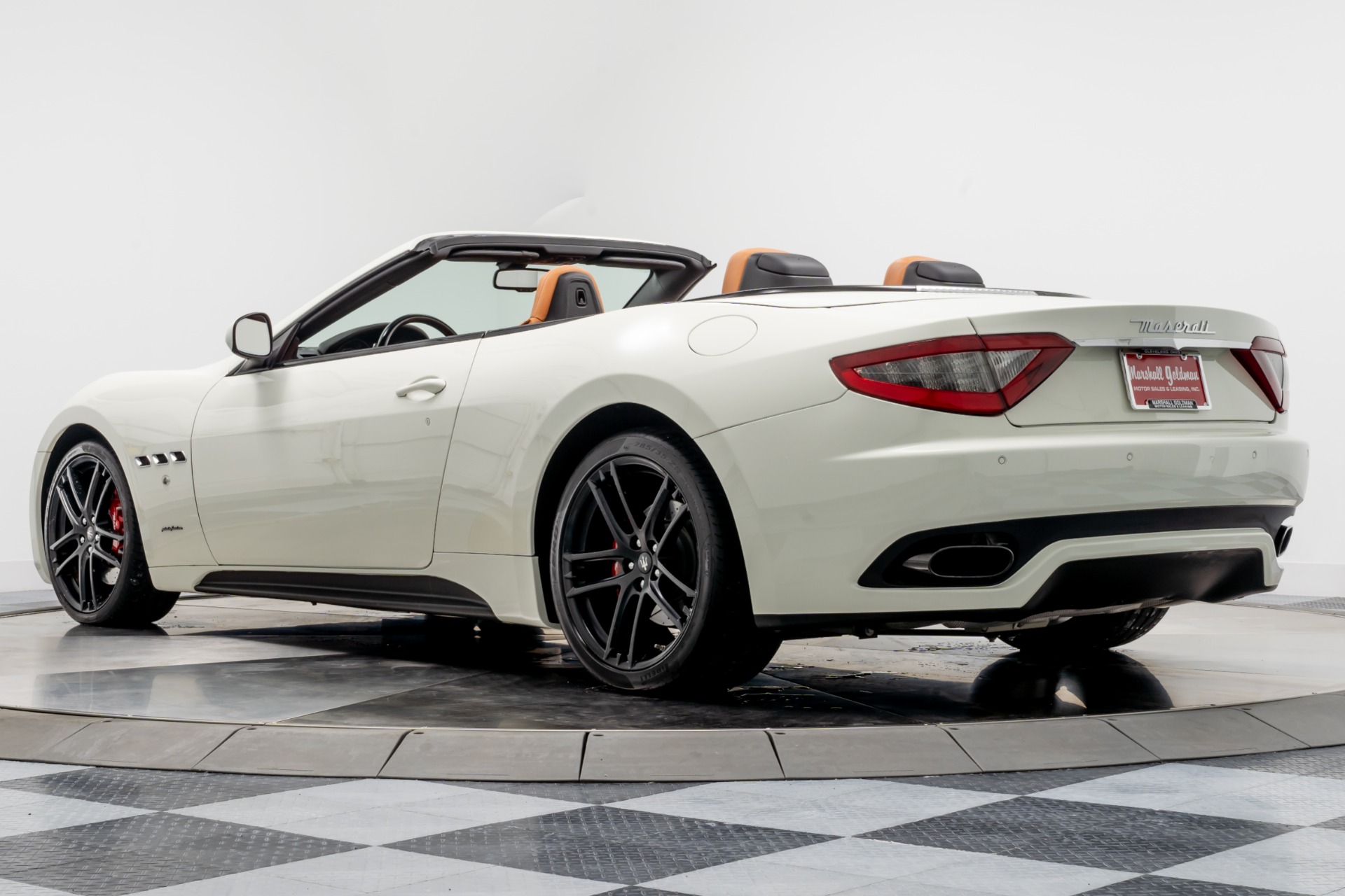Used 2017 Maserati GranTurismo Sport Convertible in Bianco