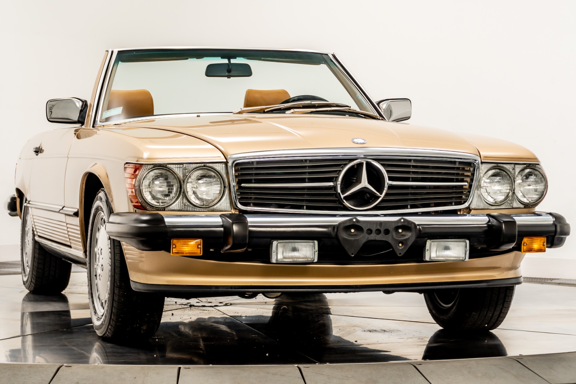 Used 1988 Mercedes-Benz 560 SL in Champagne Metallic For Sale