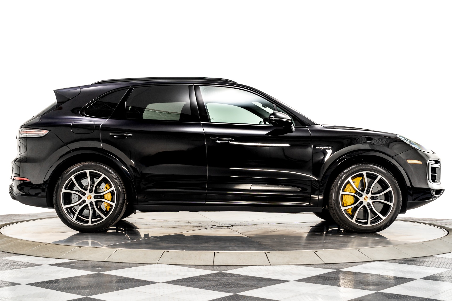 Rear Bumper Kit | PORSCHE CAYENNE TURBO S E-HYBRID 2021 Rear Bumper Kit | PORSCHE CAYENNE TURBO S E-HYBRID 2021