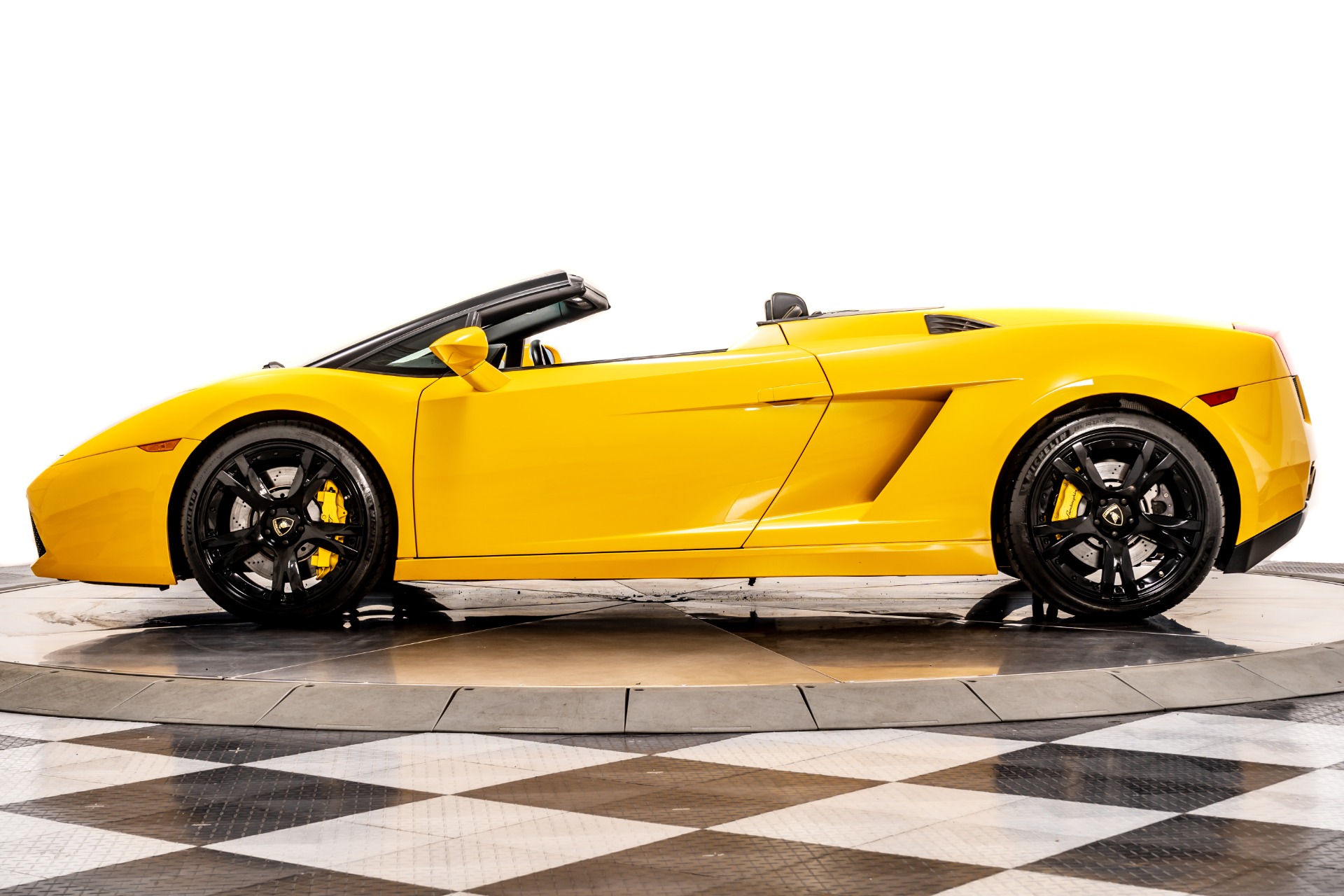 Used 2006 Lamborghini Gallardo Spyder in Giallo Midas For Sale