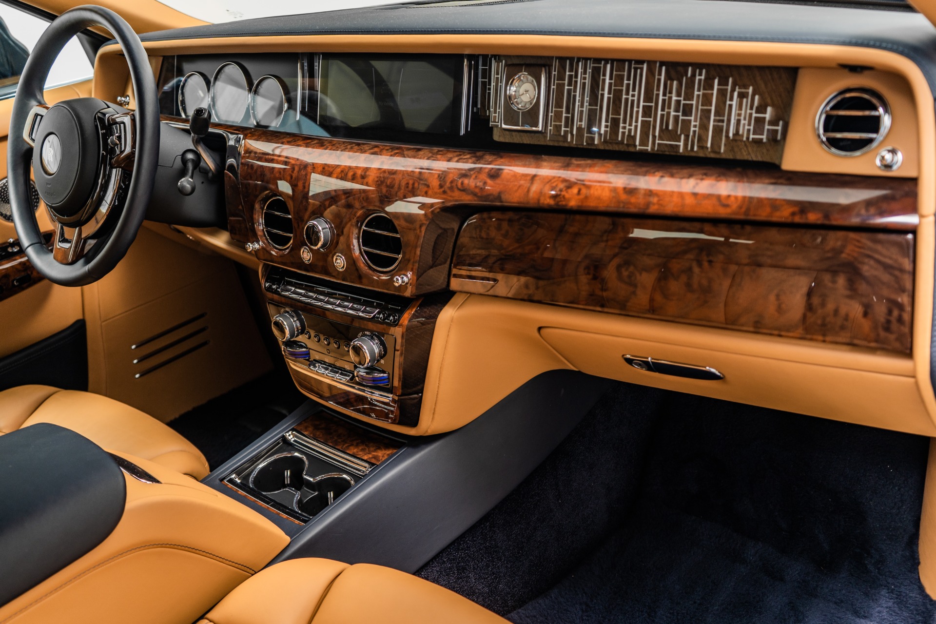 Bespoke Rolls-Royce Phantom Platino Has Seats Made From Bamboo