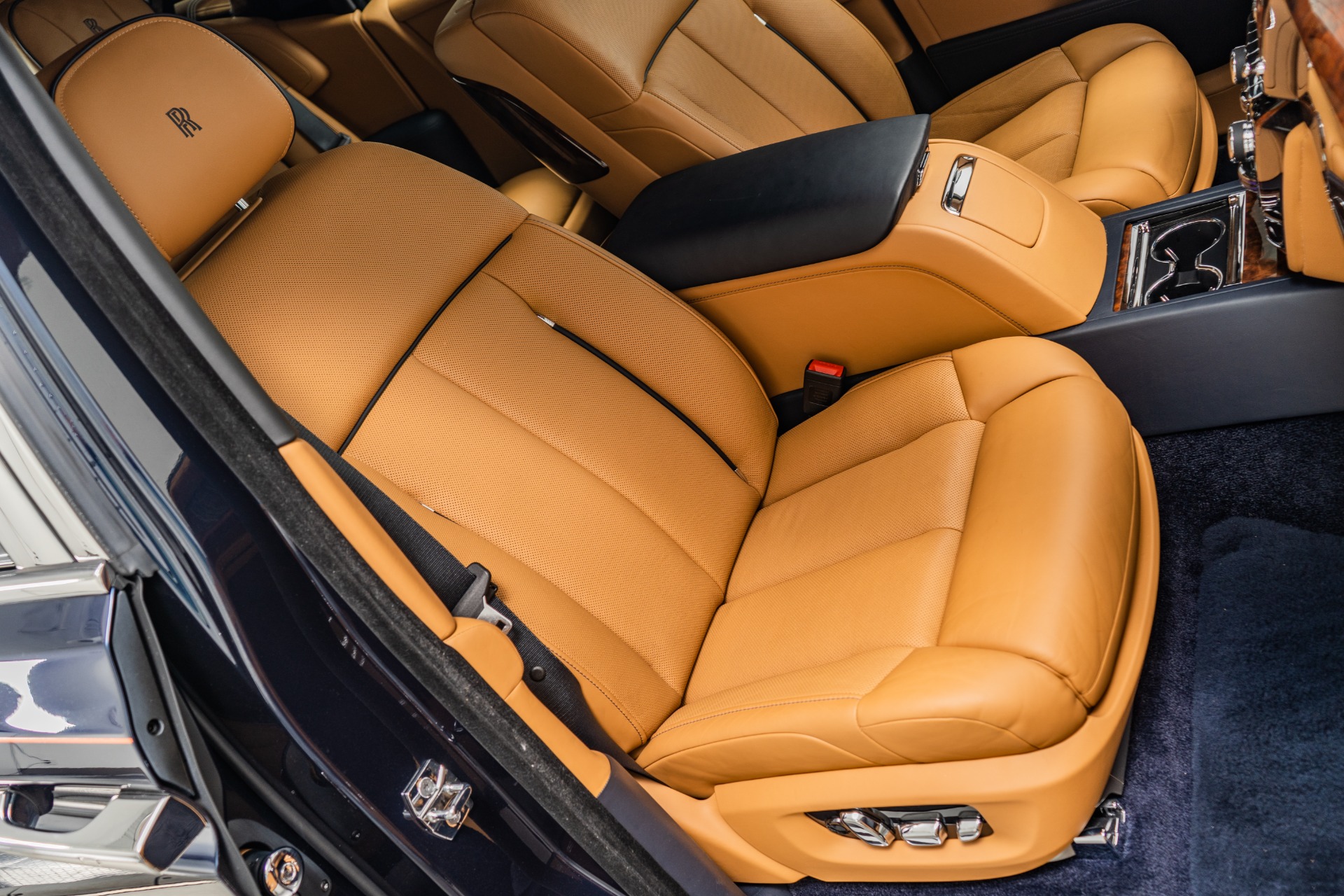 RollsRoyce Phantom và Ghost đặc biệt cho đại gia Trung Quốc