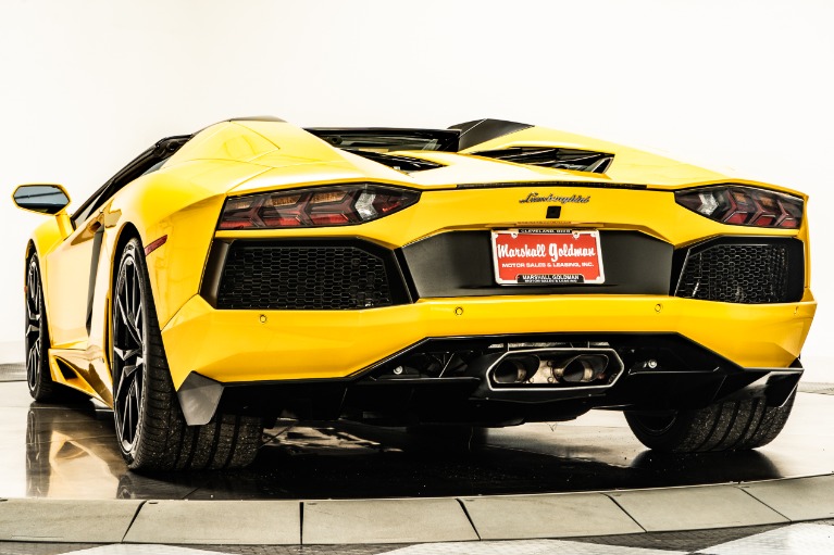 Used 2015 Lamborghini Aventador LP 700-4 Roadster in Giallo