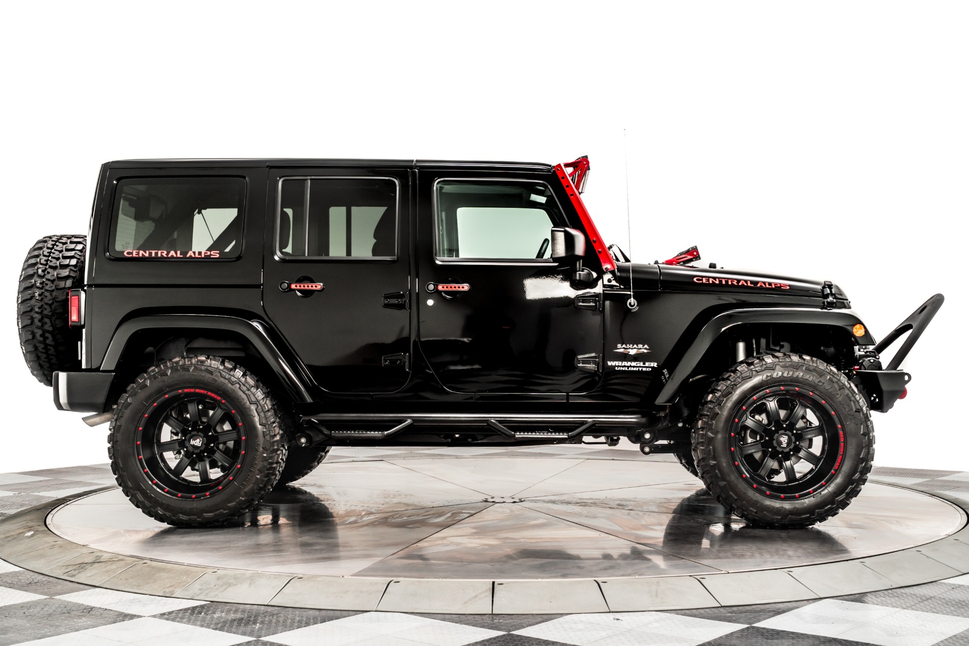 Actualizar 55+ imagen black jeep wrangler red interior for sale