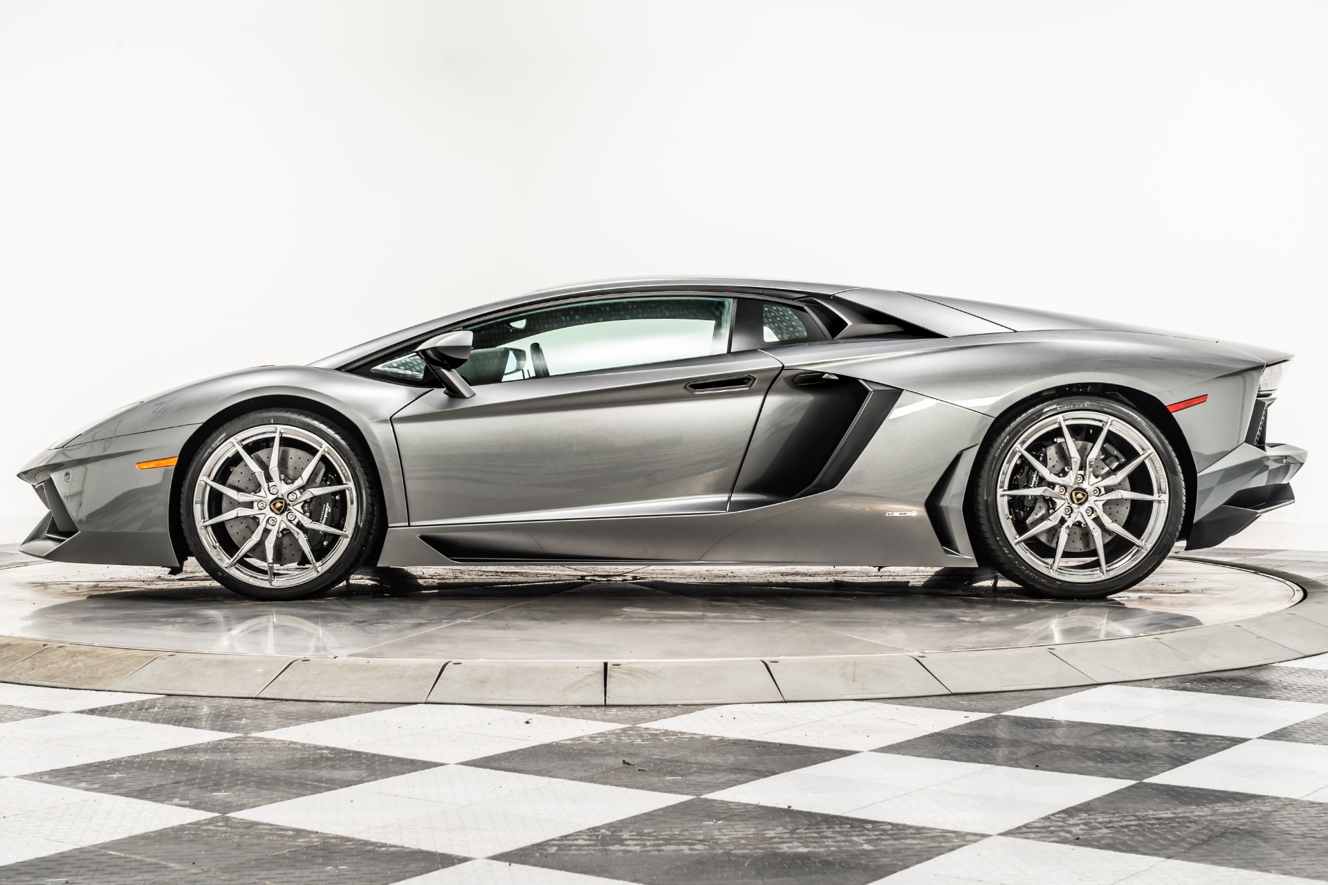 Used 2013 Lamborghini Aventador LP 700-4 in Grigio Estoque For