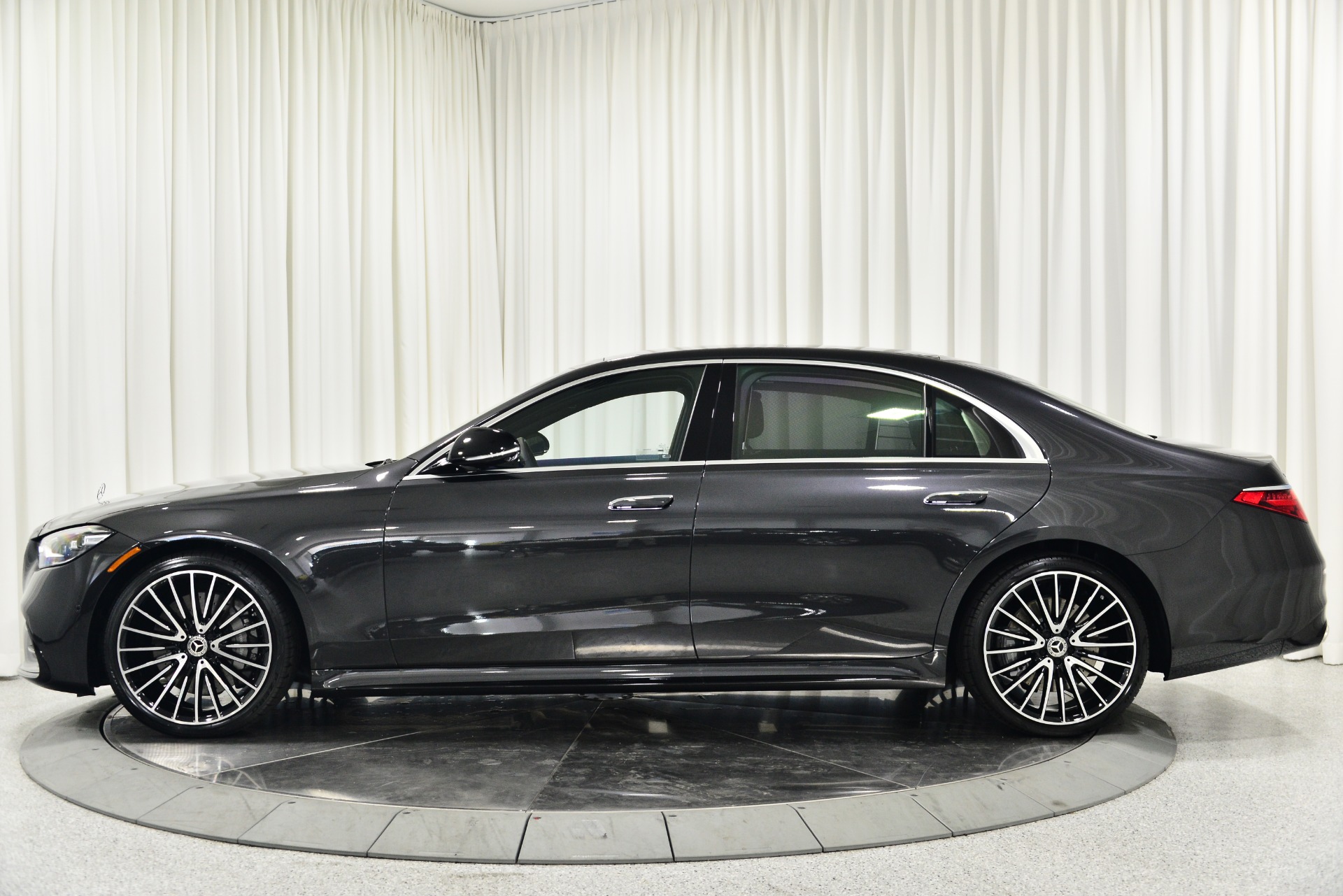 Used 2022 Mercedes-Benz S 580 4MATIC in Graphite Grey Metallic For