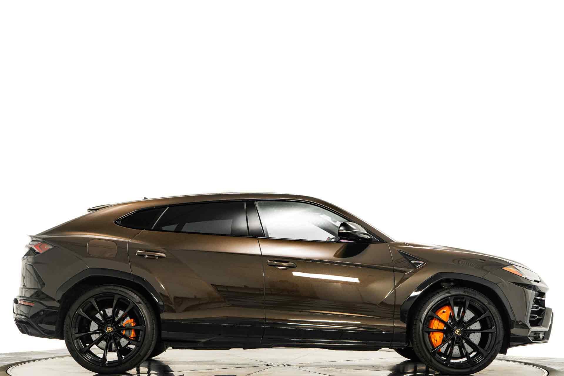 Used 2022 Lamborghini Urus in Marrone Alcestis For Sale (Sold