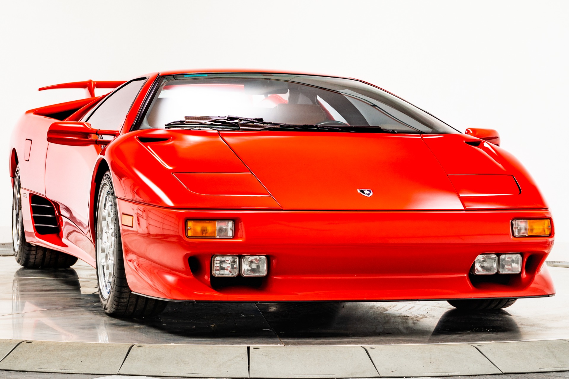 Used 1994 Lamborghini Diablo VT in Diablo Rosso For Sale (Sold