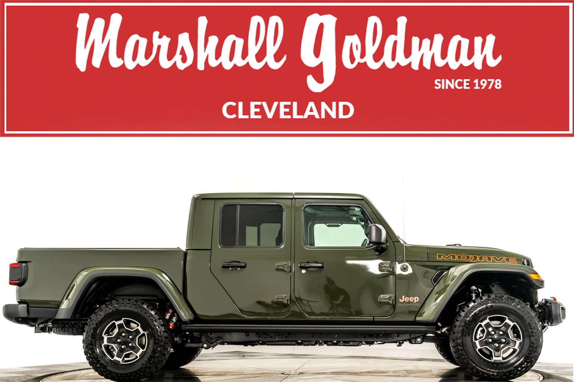 Full Hood Kit | JEEP GLADIATOR MOJAVE 2022 Full Hood Kit | JEEP GLADIATOR MOJAVE 2022