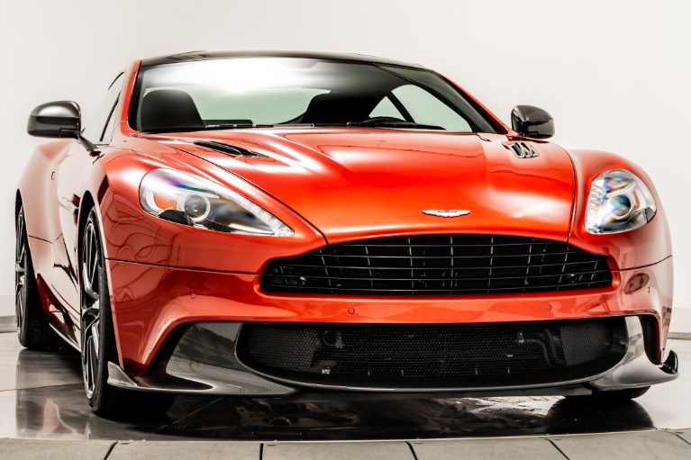 Used 2018 Aston Martin Vanquish S in Fiamma Red For Sale (Sold