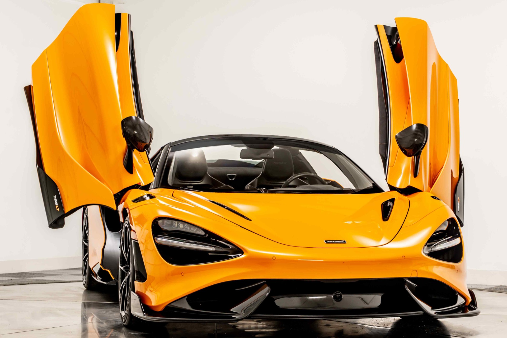 McLaren ウィンドブレーカー Mサイズ オレンジ/ブラック formula-sports_tu9917-088