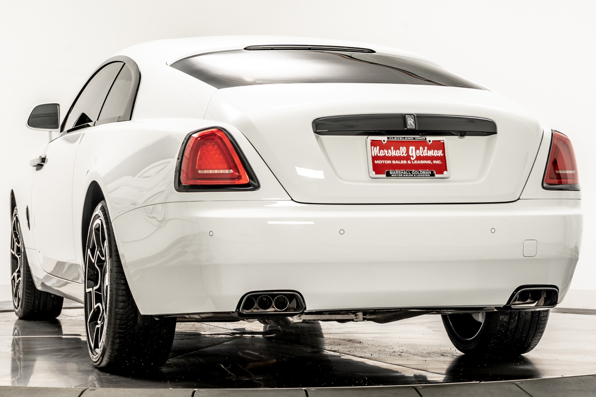 Used 2021 Rolls-Royce Wraith Black Badge in Arctic White For Sale
