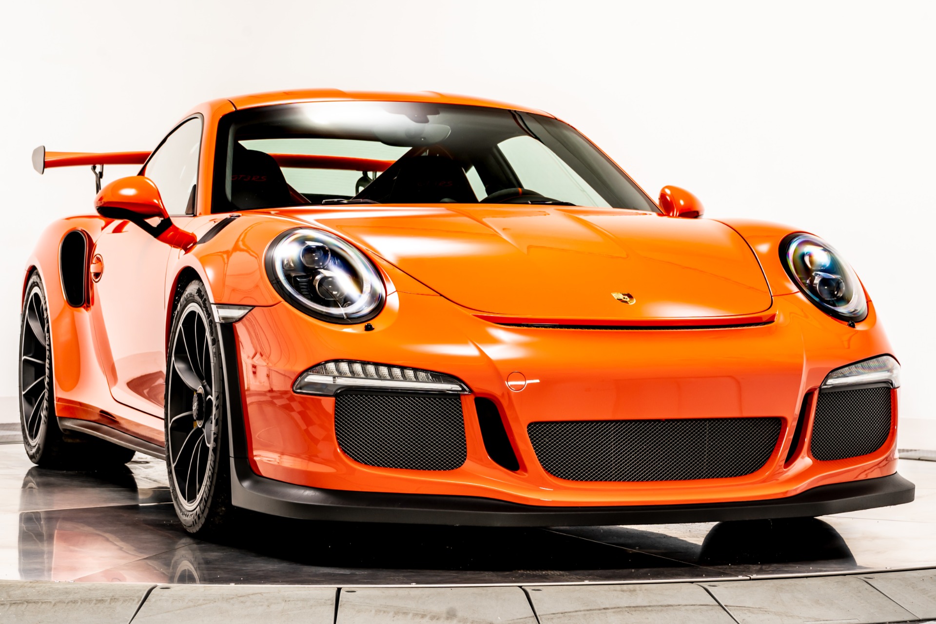 Used 2016 Porsche 911 GT3 RS in Lava Orange For Sale (Sold
