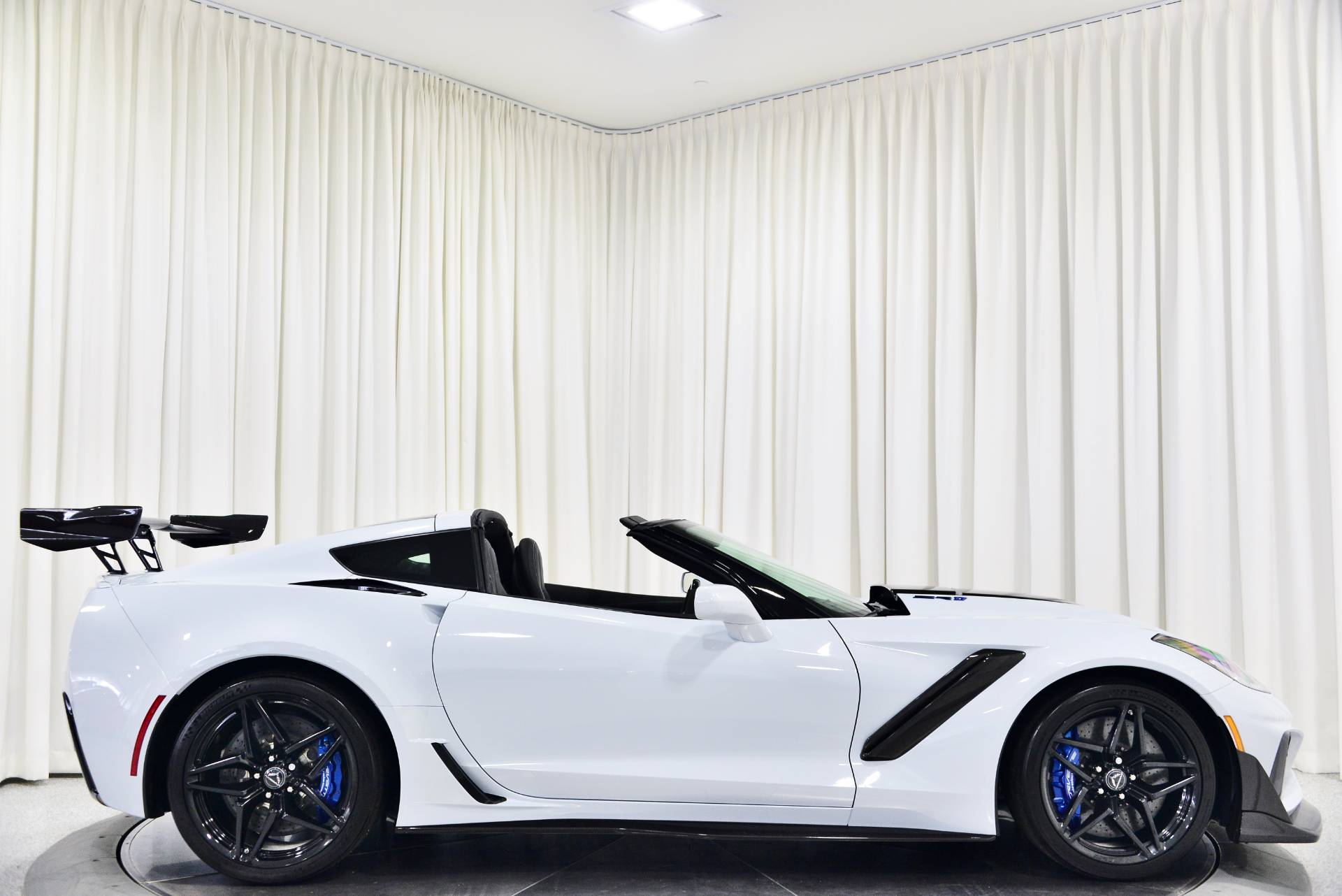 Spoiler Kit | CHEVROLET CORVETTE ZR1 CONVERTIBLE 2019 Spoiler Kit | CHEVROLET CORVETTE ZR1 CONVERTIBLE 2019