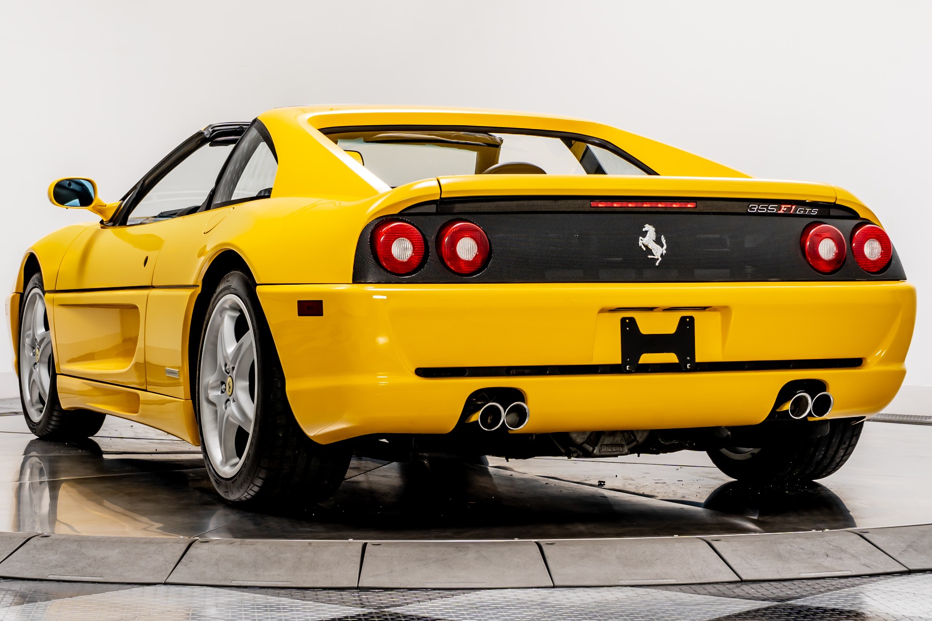 1/18 フェラーリ355 黄色 FERRARI355 MATTEL HOT WHEELS X5479 Scale 1/18 | FERRARI F355 BERLINETTA