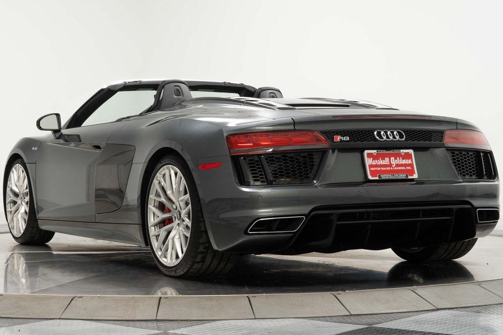 Used 2017 Audi R8 V10 Spyder in Daytona Gray Pearl For Sale (Sold