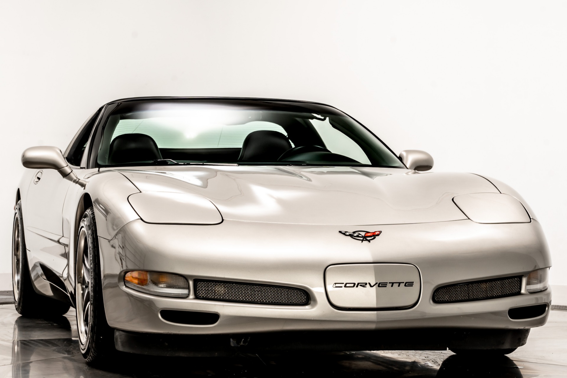 Used 1998 Chevrolet Corvette in Light Pewter Metallic For Sale