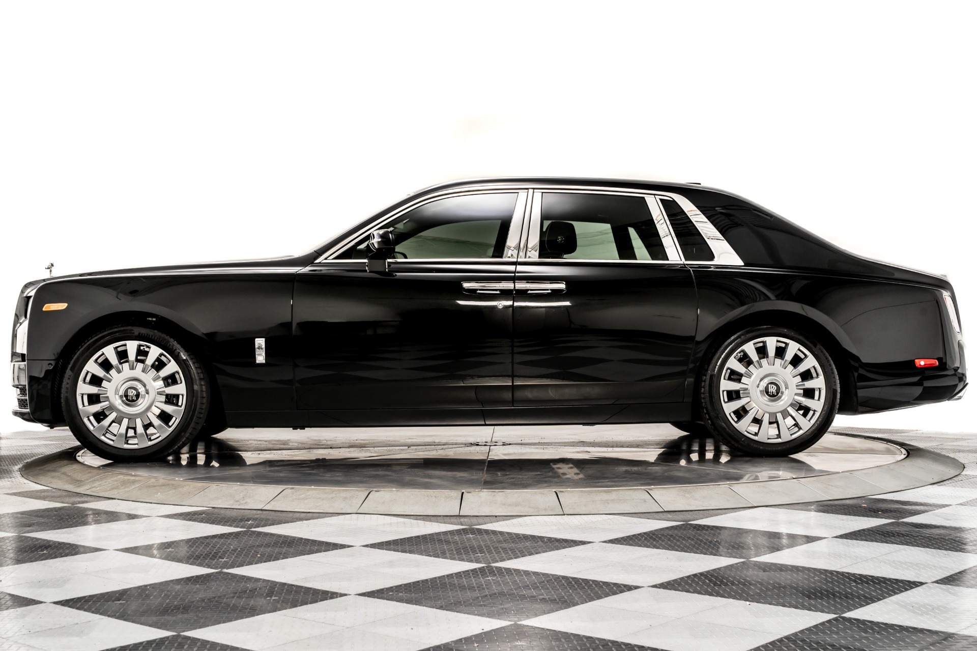 Used 2022 Rolls-Royce Phantom in Black Diamond For Sale