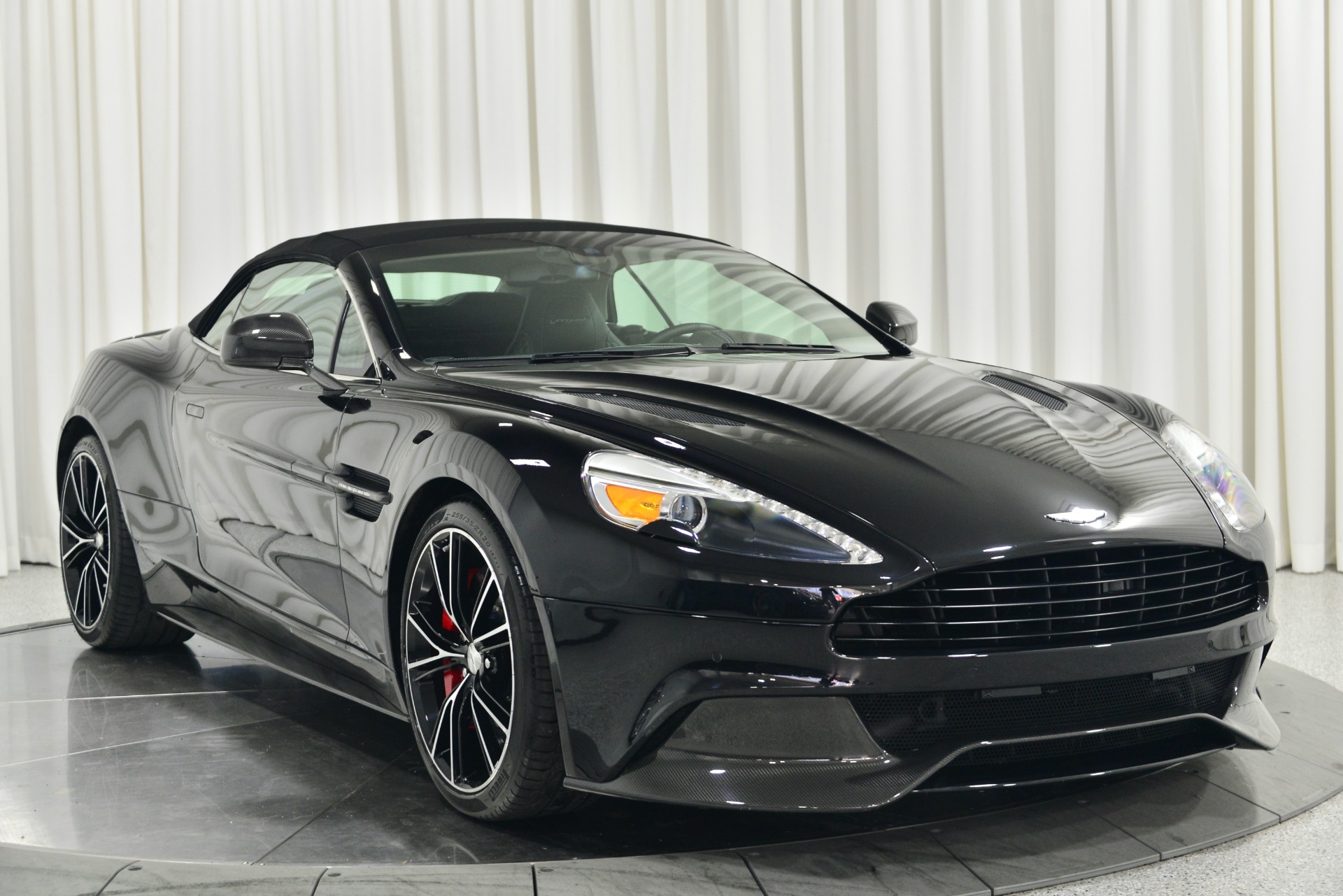 Used 2014 Aston Martin Vanquish Volante in Onyx Black For Sale 