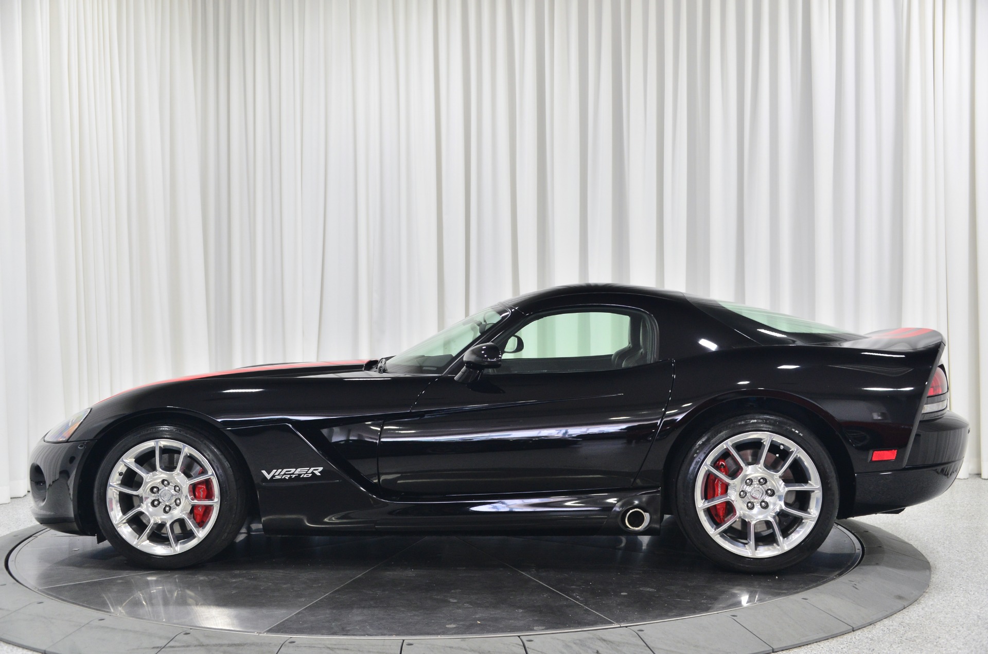 Used 2008 Dodge Viper SRT-10 in Viper Black Clear Coat For Sale