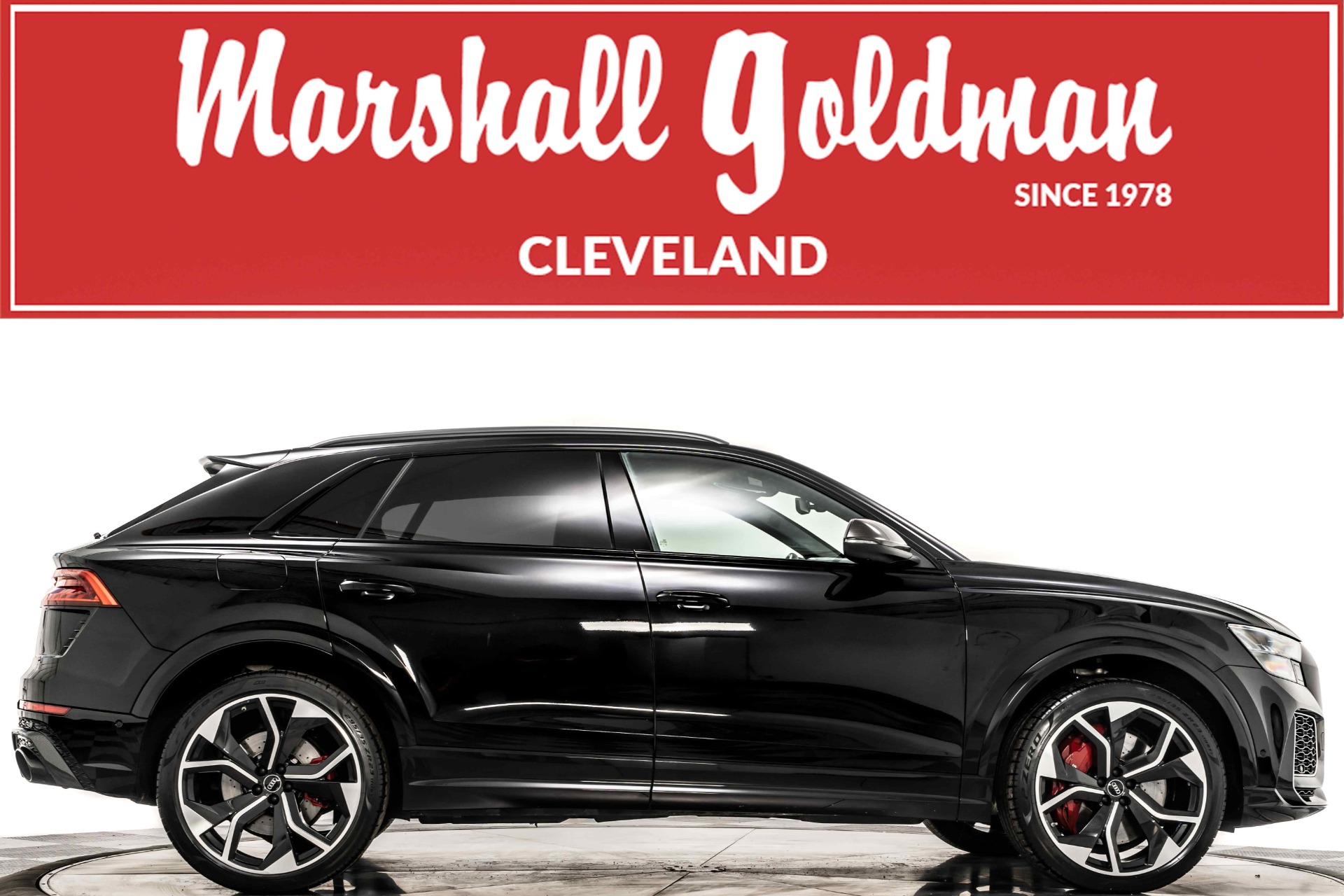 ODIUM blackl ブラックメタル Used 2021 Audi RS Q8 4.0T quattro in Orca Black Metallic For Sale