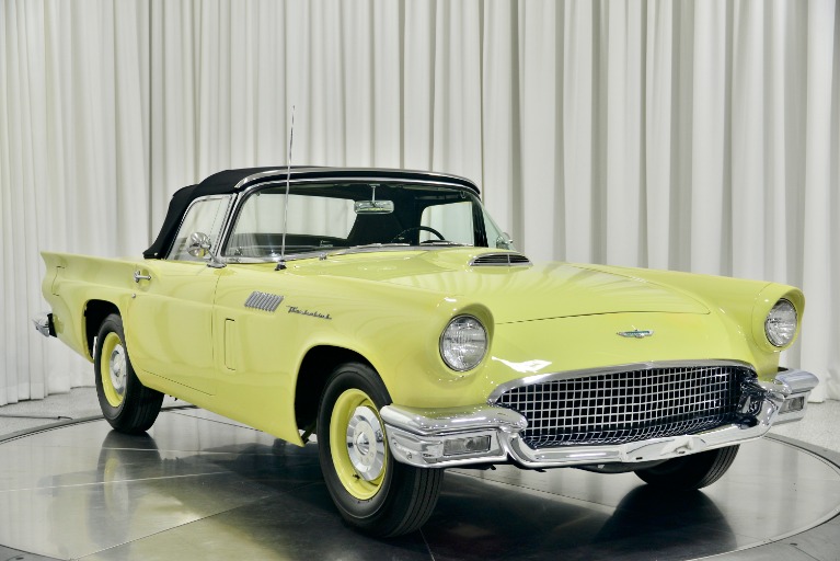 【ag】DaliaSolido NO31 FORD THUNDERBIRD 1973 Ford Thunderbird Catalog and Classic Car Guide, Ratings