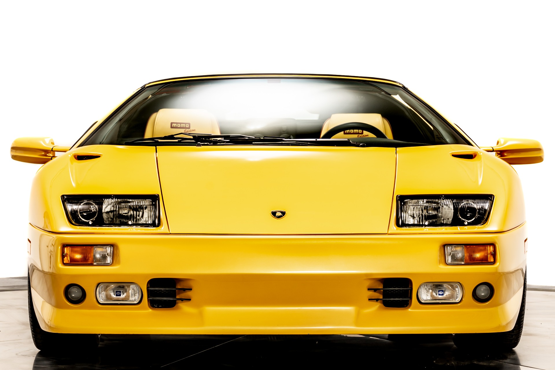 Used 1999 Lamborghini Diablo VT Roadster Momo Edition in Giallo