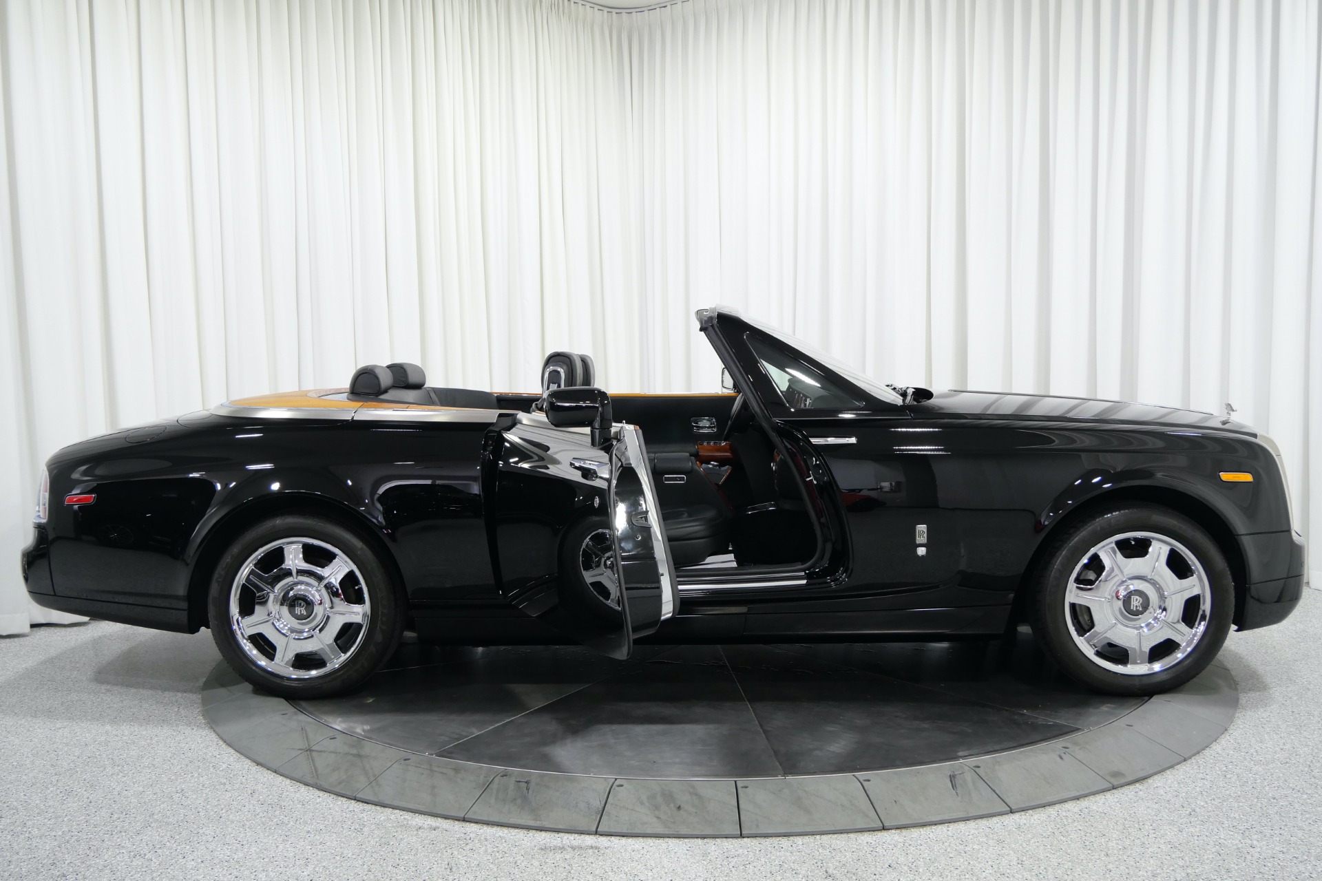 Used 2008 Rolls-Royce Phantom Drophead Coupe For Sale (Sold