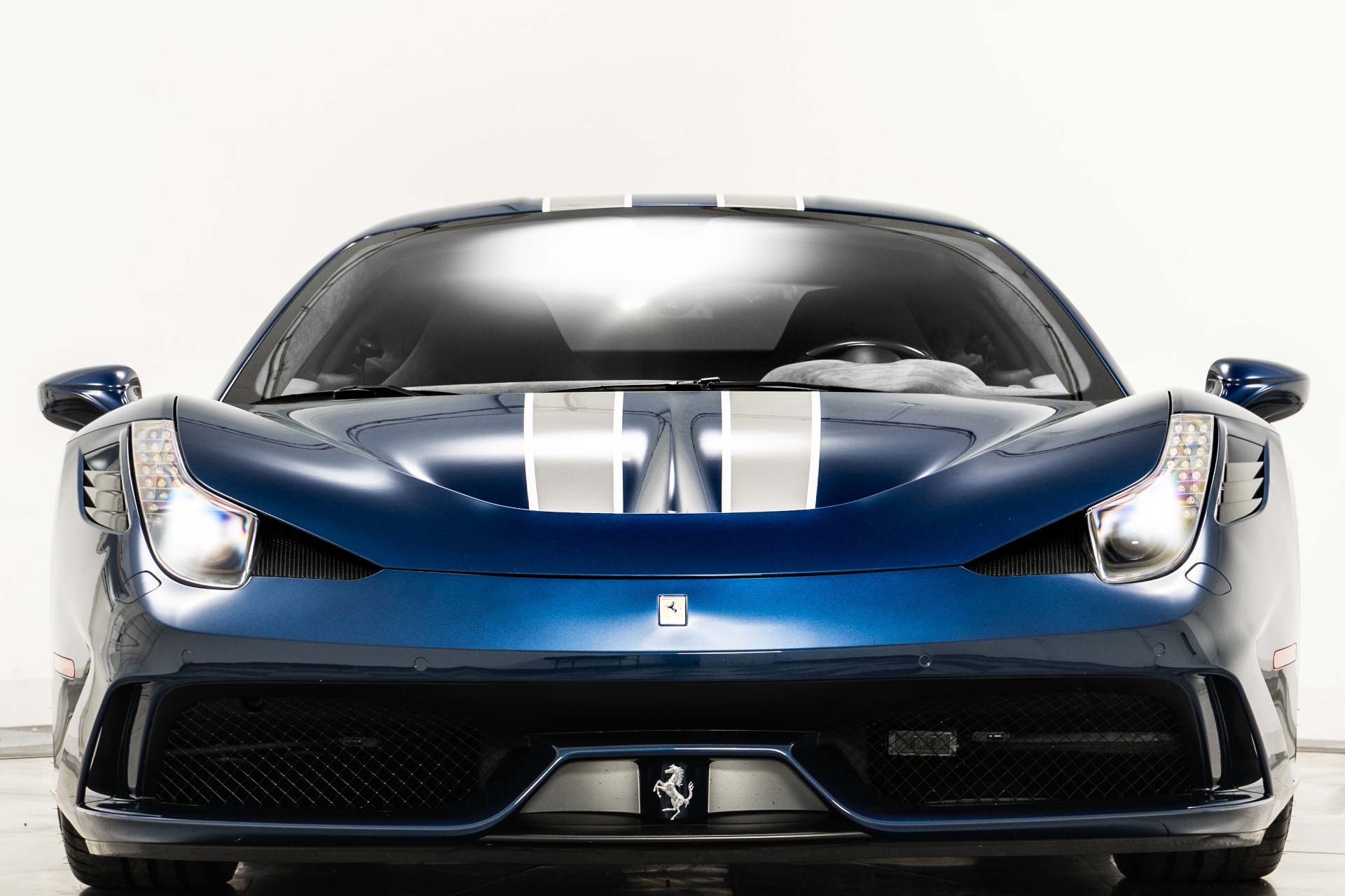 「Ｓｐｅｃｔａｔｏｒ ｖｏｌ．３４（２０１５　ＳＰＥ」 4K-Mile 2015 Ferrari 458 Speciale | PCARMARKET