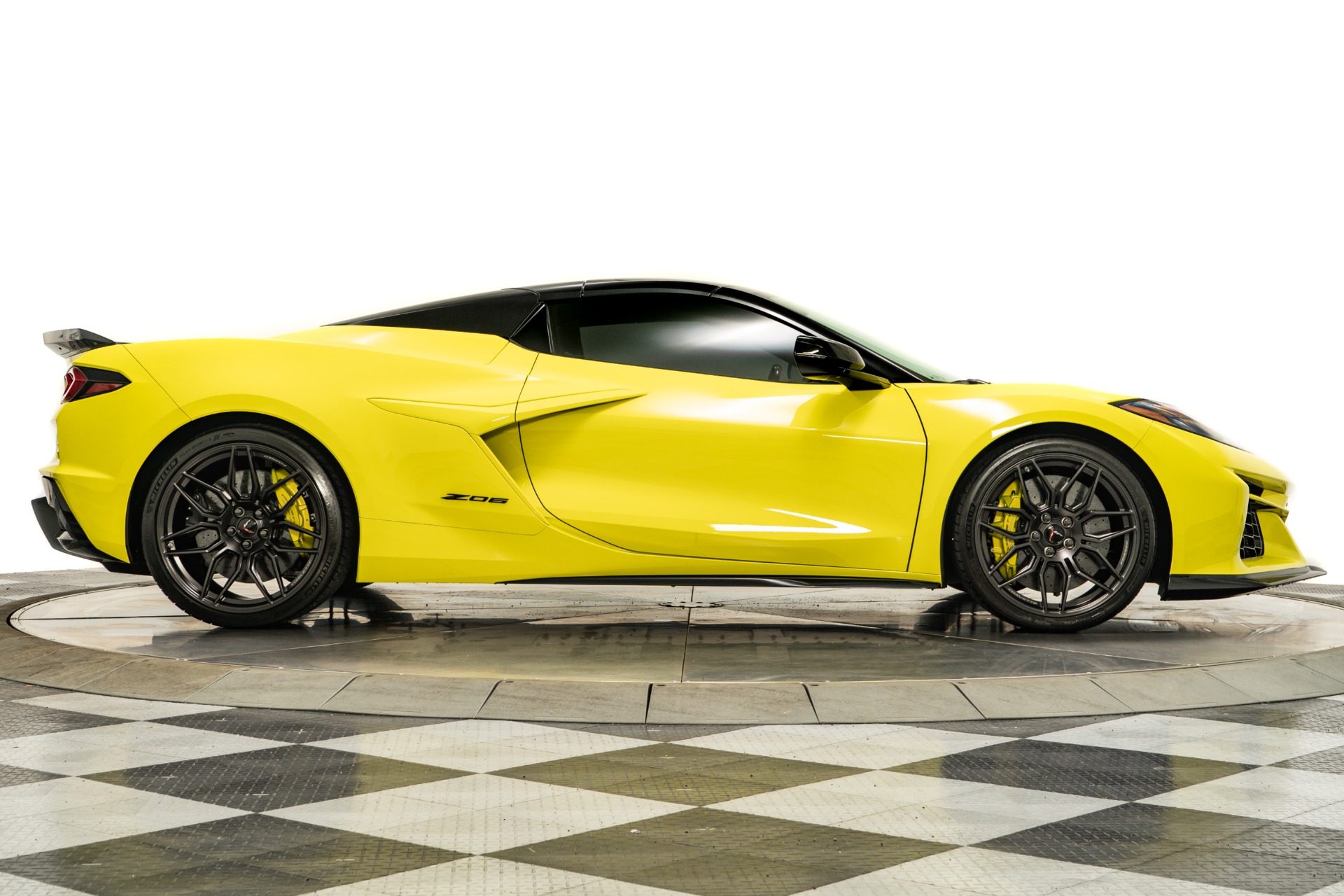 通販 Chevrolet 2023 Used Corvette Sale For Convertible 3LZ Z06 その他