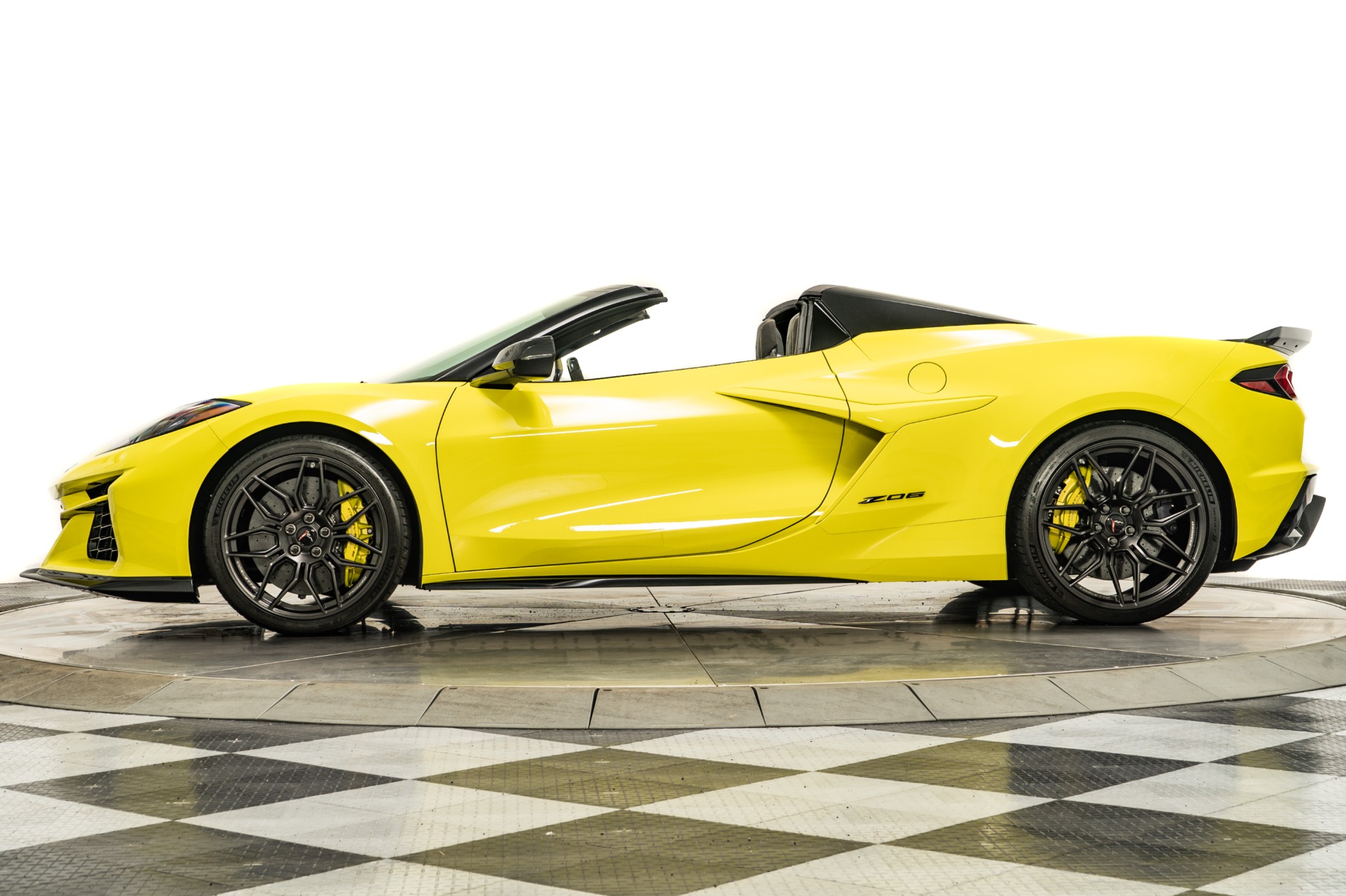 Used 2023 Chevrolet Corvette Z06 3LZ Convertible in Accelerate