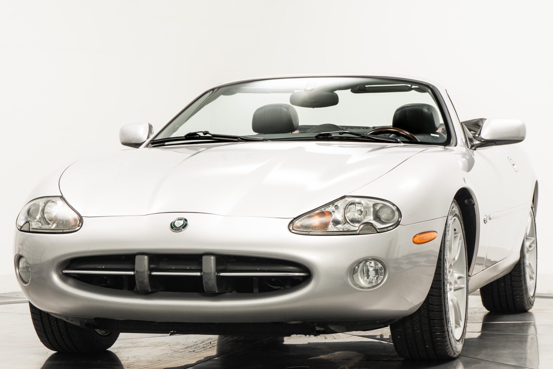 Used 2002 Jaguar XK8 Convertible in Titanium For Sale (Sold