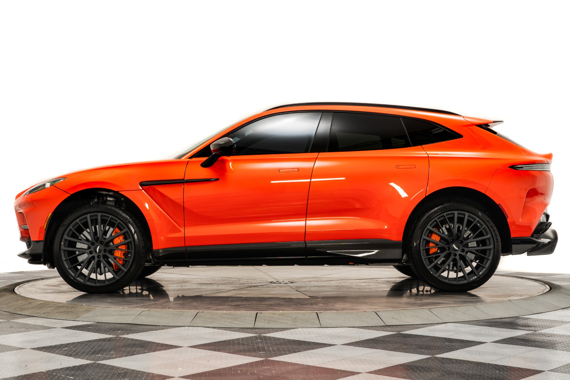 Used 2023 Aston Martin DBX 707 in Cosmos Orange For Sale (Sold